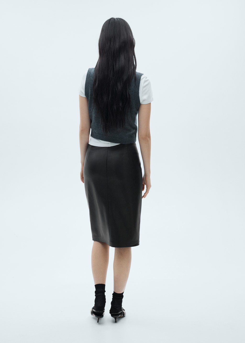 Leather pencil skirt mango hotsell