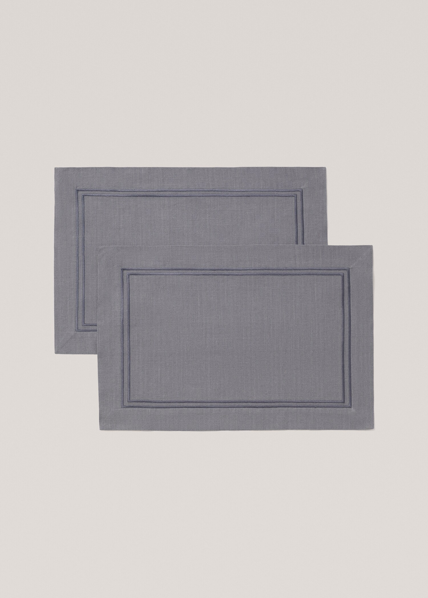 100% cotton placement with embroidered border 35x50cm - Article without model