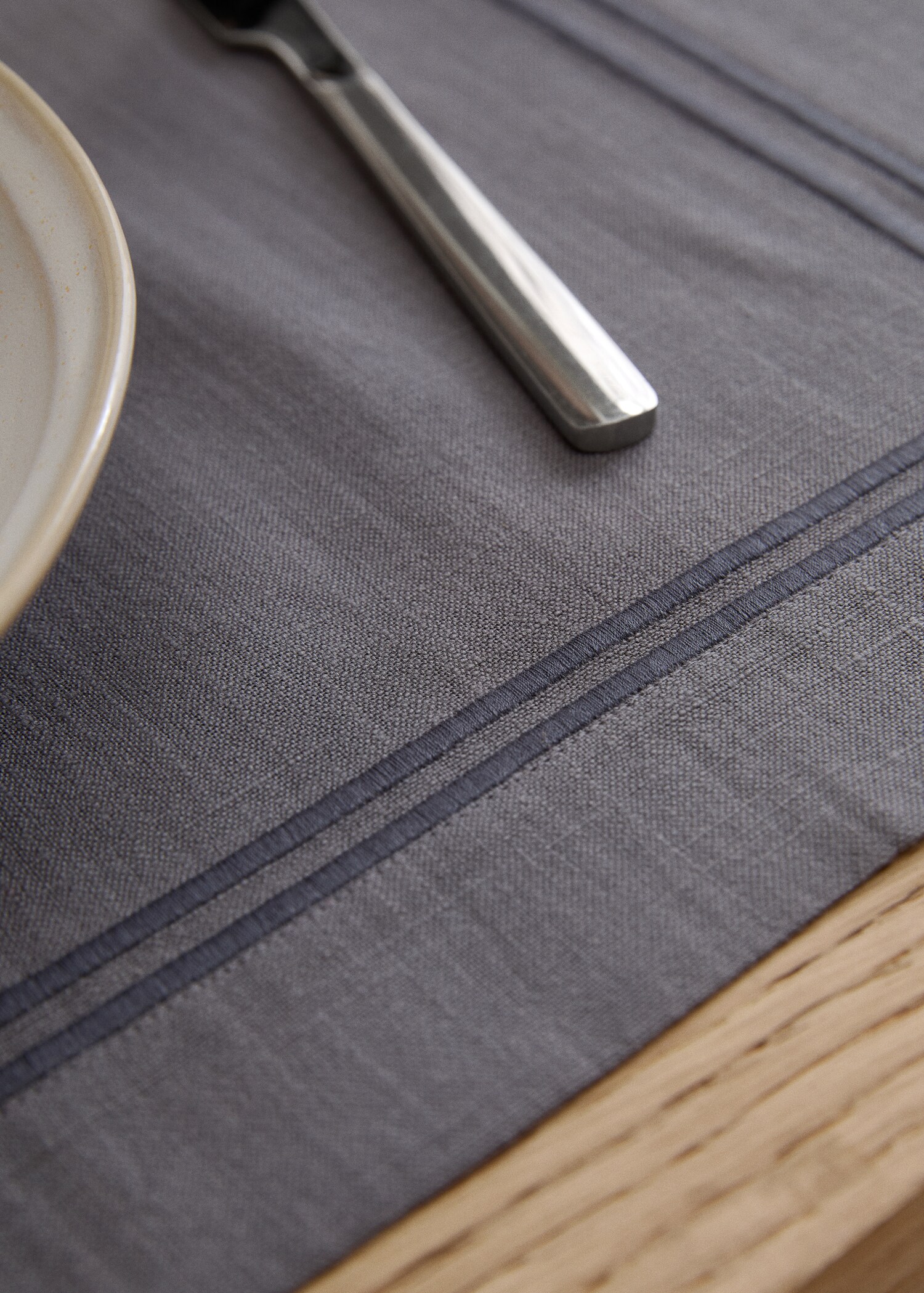 100% cotton placement with embroidered border 35x50cm - Details of the article 7