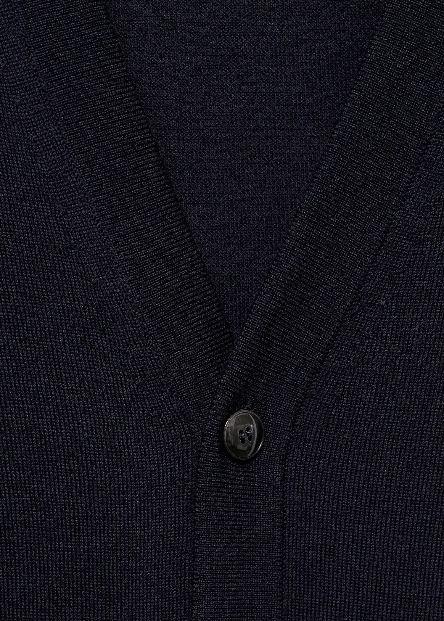 100% merino wool medium-knit cardigan - Details of the article 8