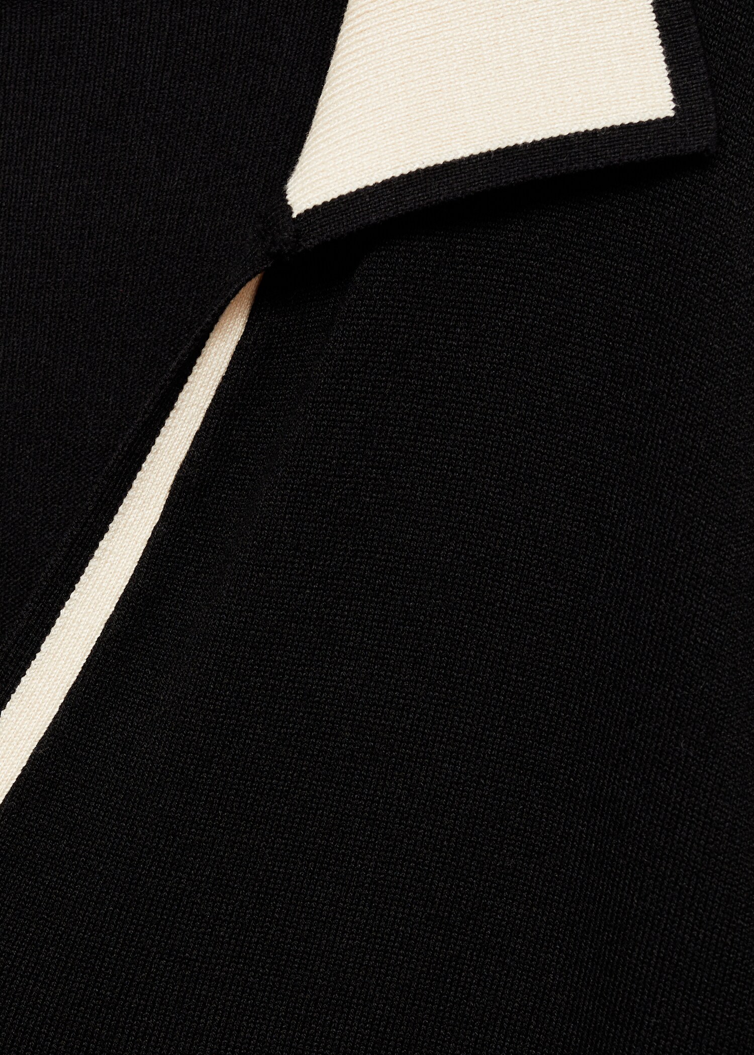 Contrast collar knit dress - Details of the article 0