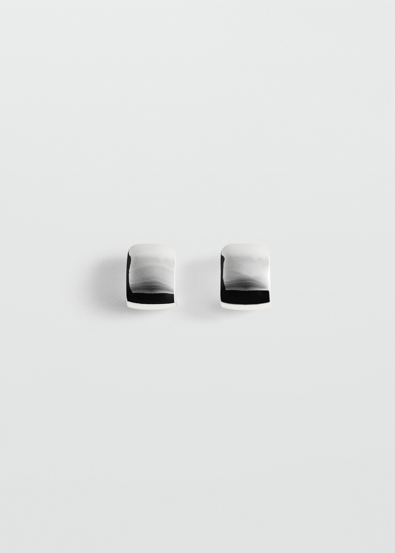 Volume hoop earrings - Article without model