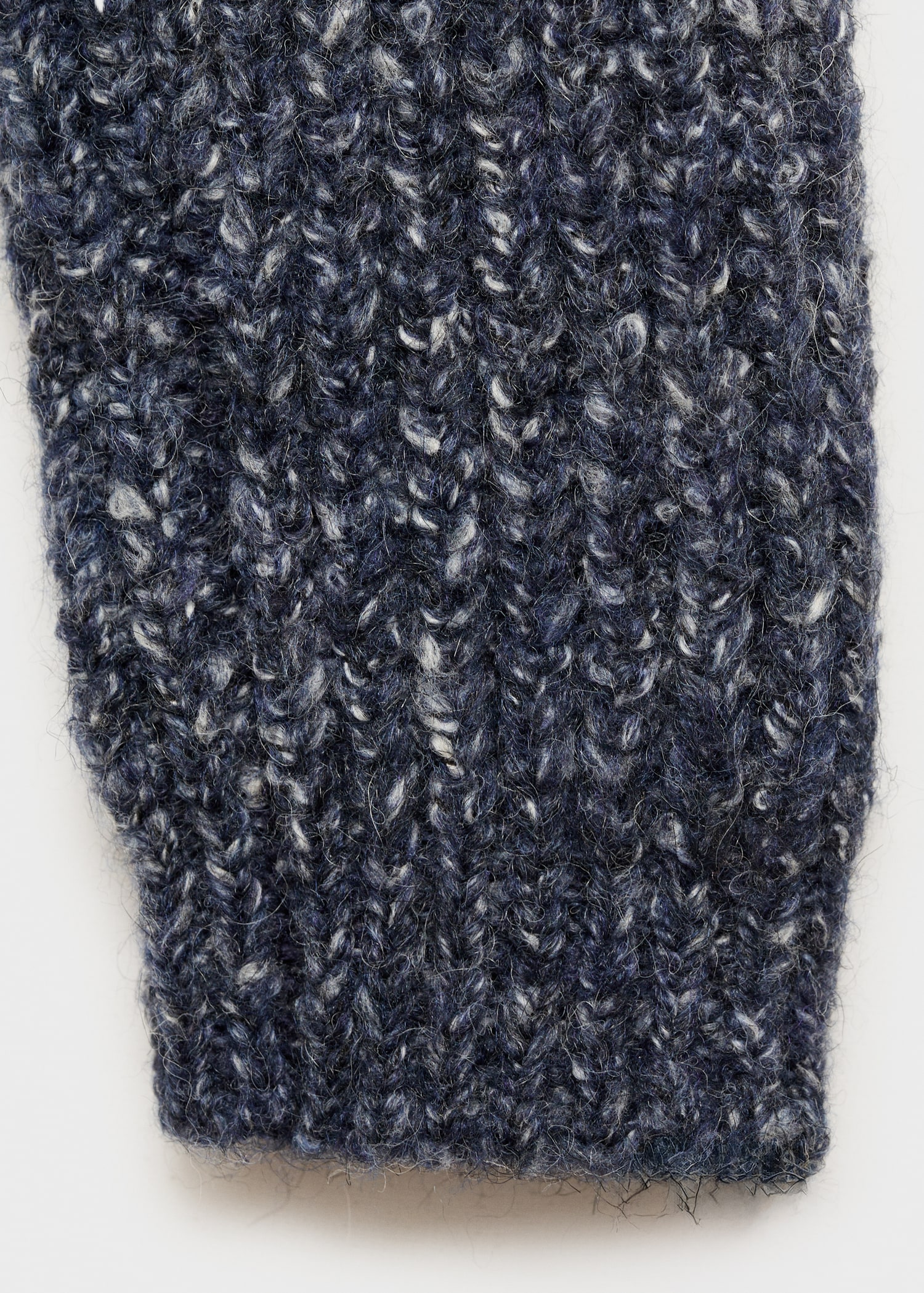 Combined knitted cardigan - Details of the article 8
