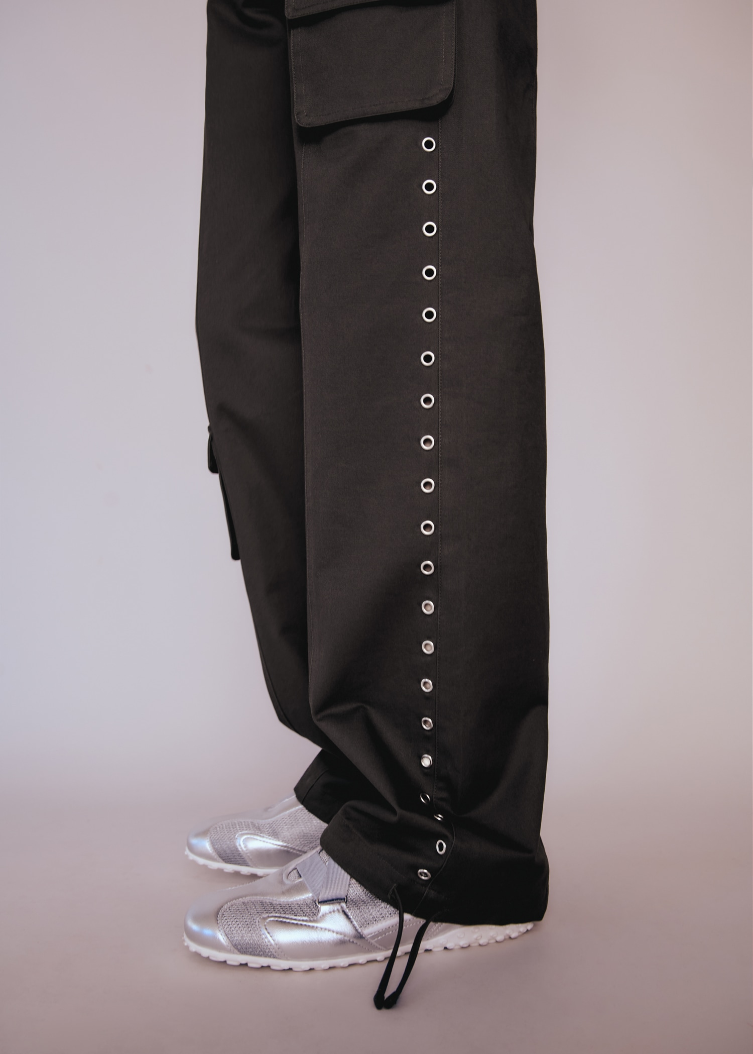 Pantalón parachute tachuelas - Detalle del artículo 6