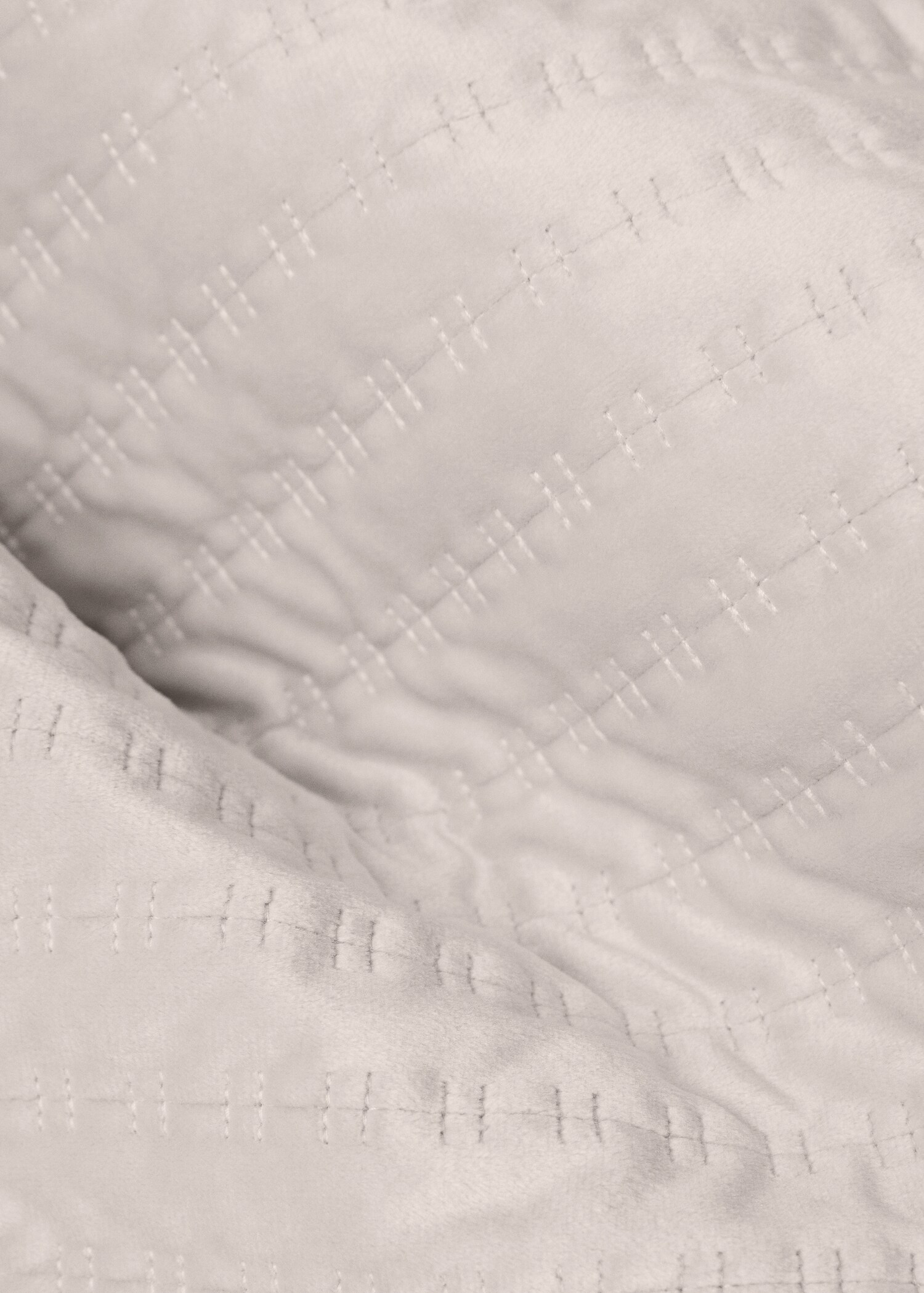 Velvet quilt - Details of the article 2