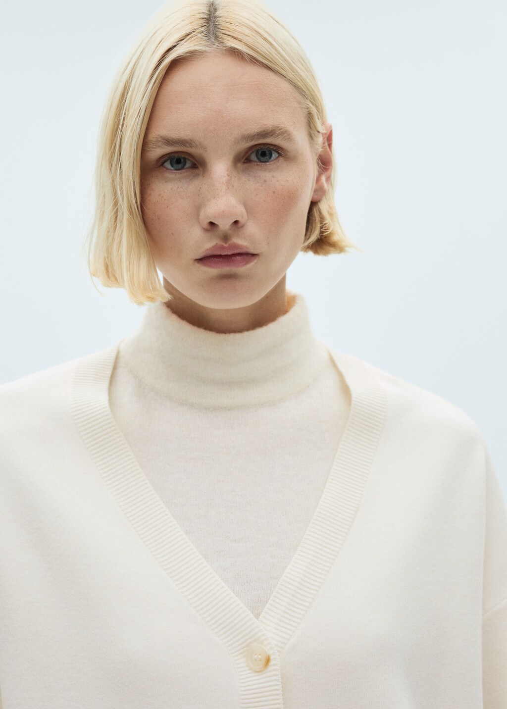 V-neck knitted cardigan - image 4