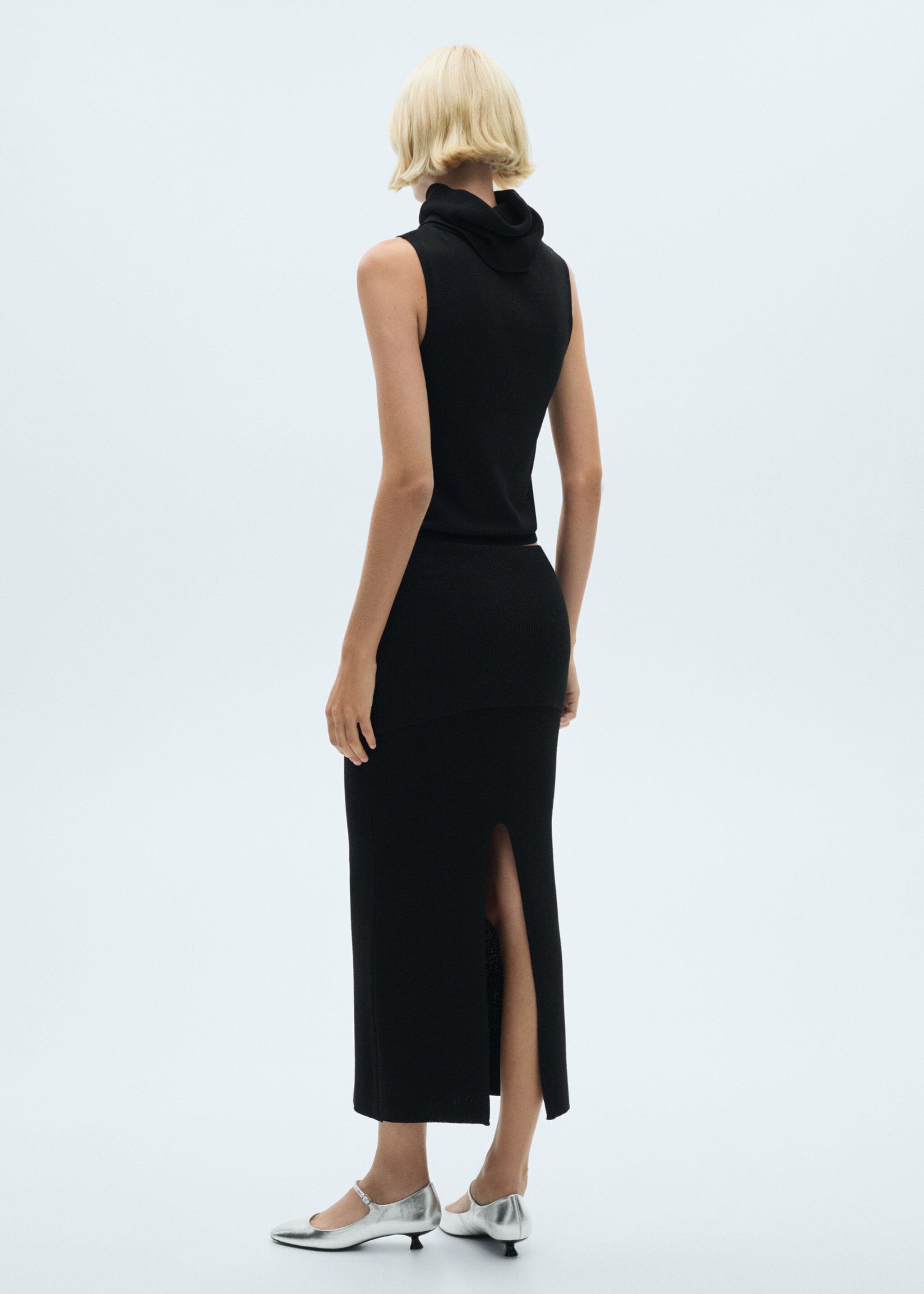 Ribbed midi skirt - Reverse of the article, Black. Ref: 77067711-00.