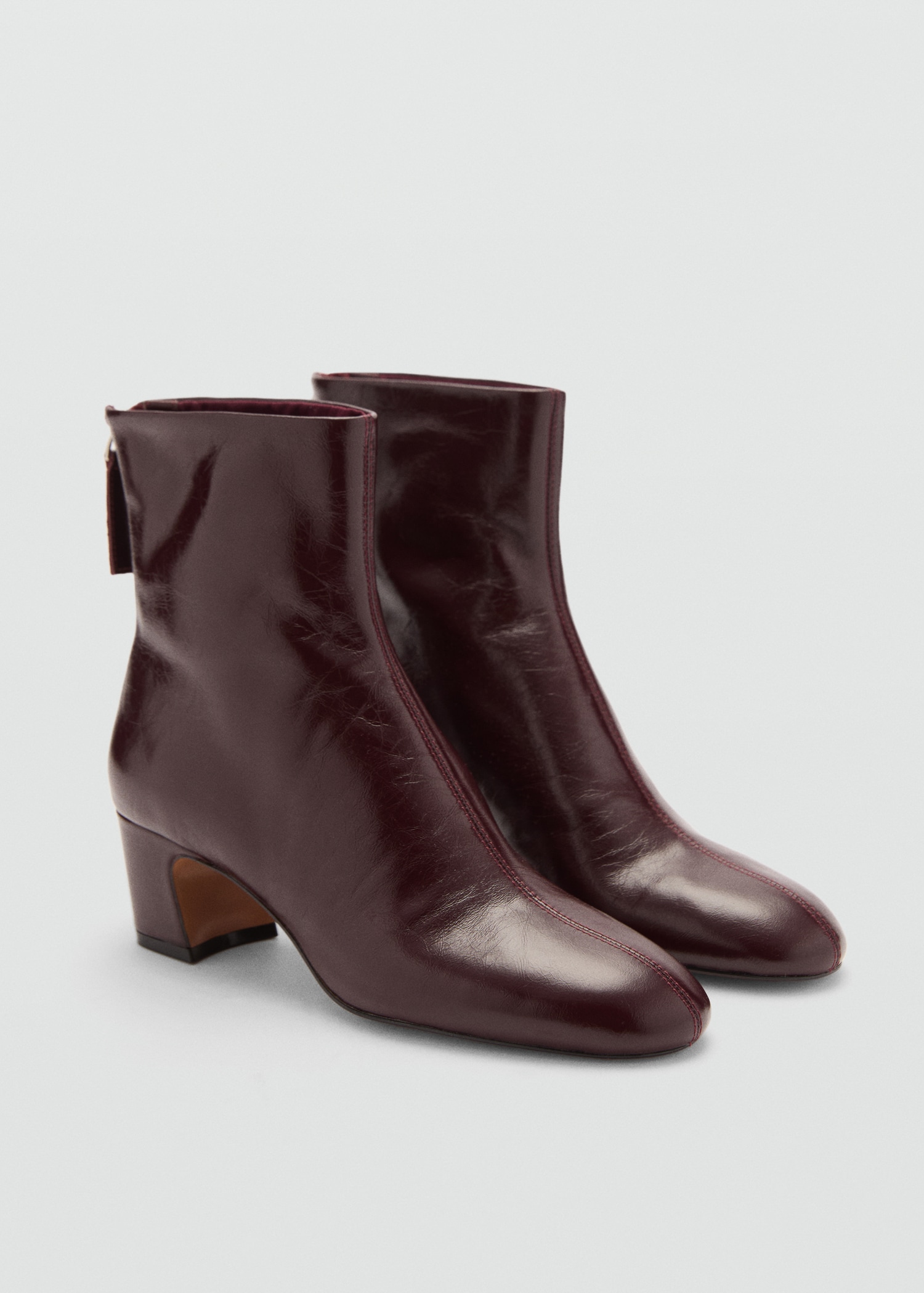 Zipped leather ankle boots - Medium plane