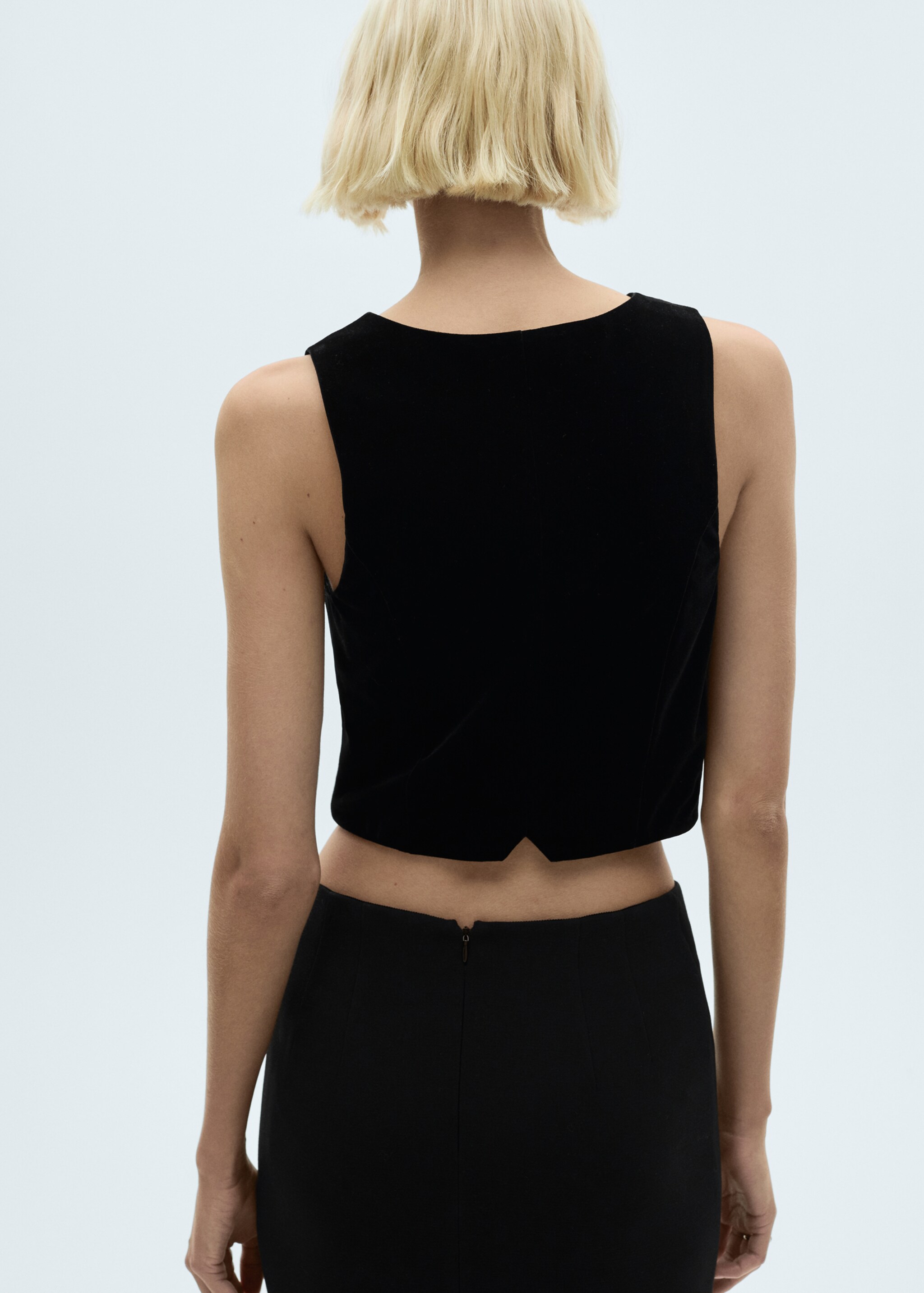 Cropped velvet vest - Reverse of the article, Black. Ref: 77069062-00.