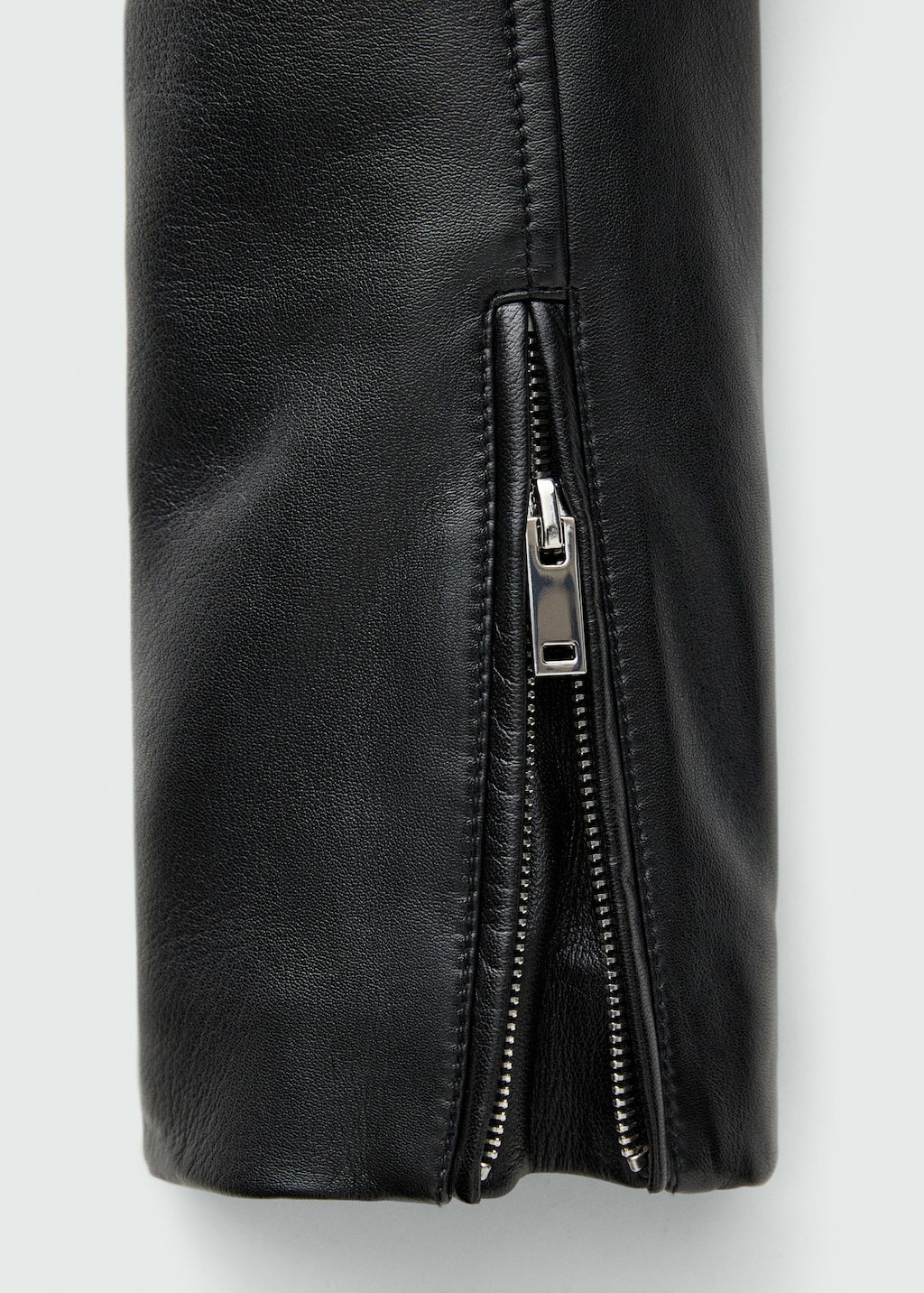 Mango Cropped leather biker jacket thumbnail