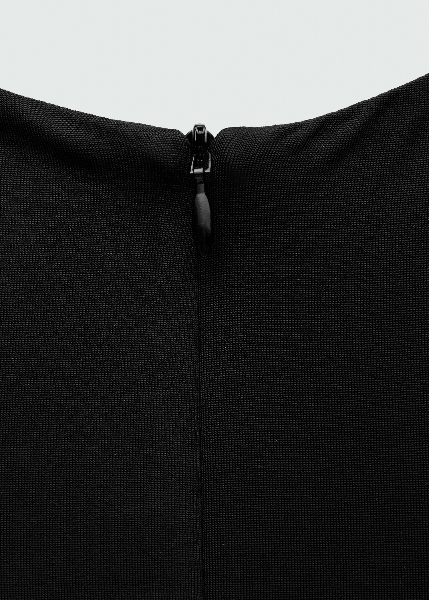 Short dress with side slits - Details of the article 0