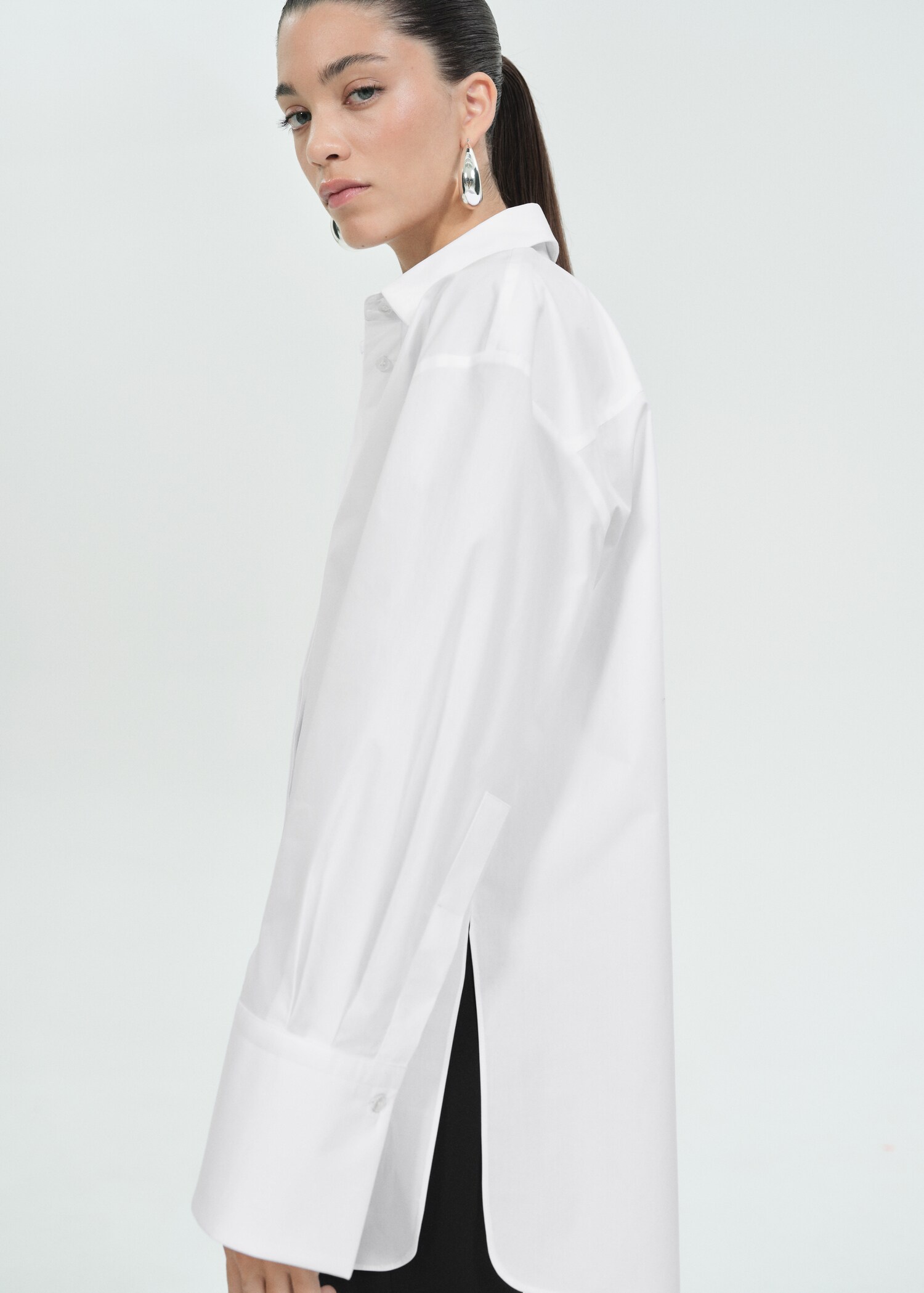 Oversized lace blouse - Details of the article 2