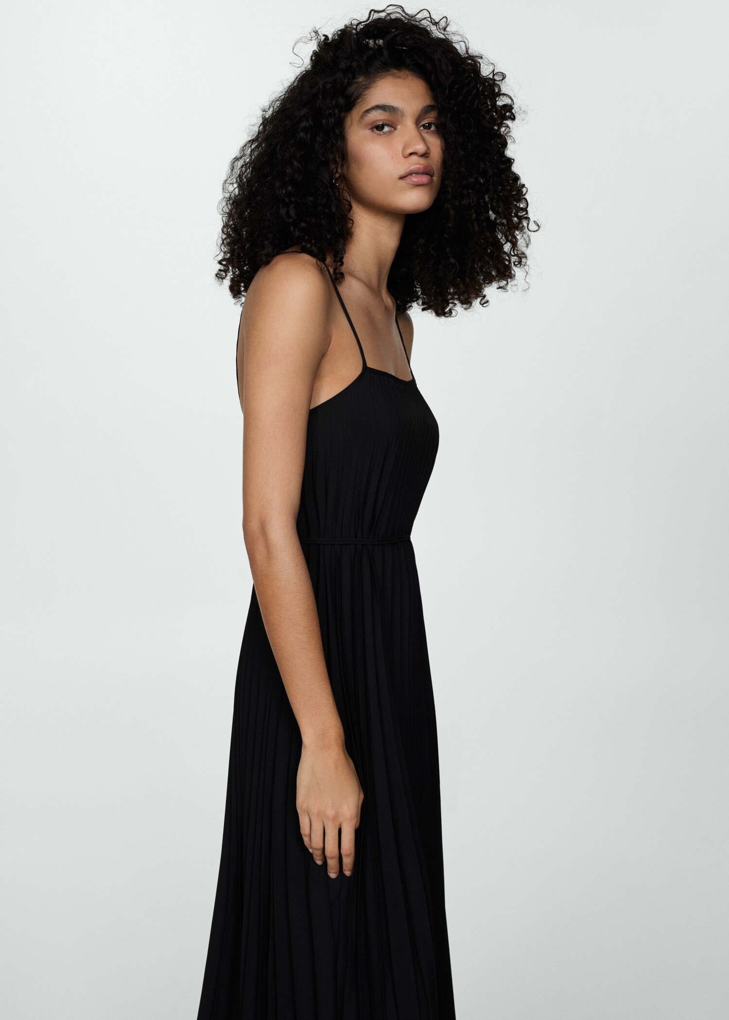 Vestido plisado lazo - Plano medio