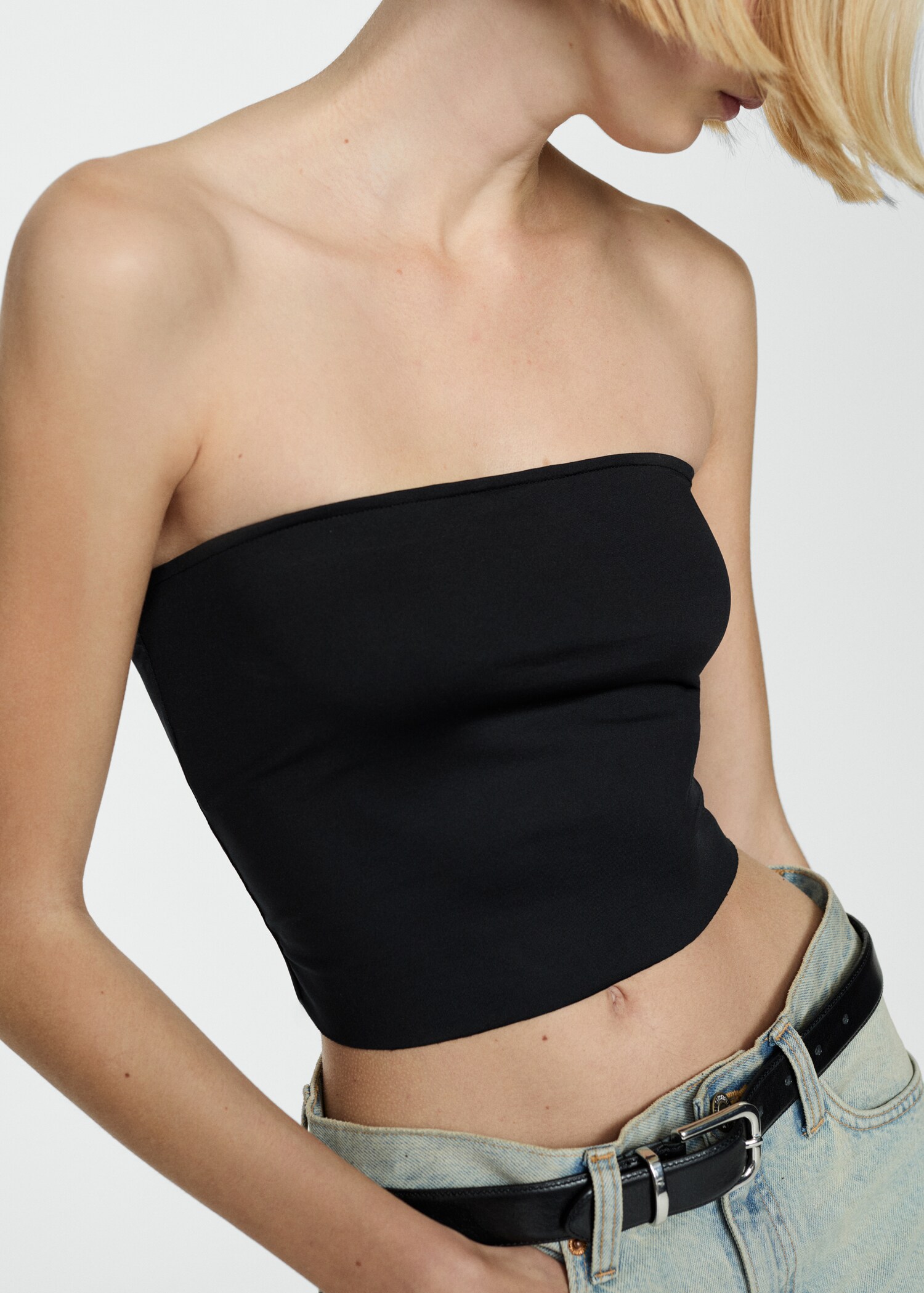 Bandeau top - Details of the article 6