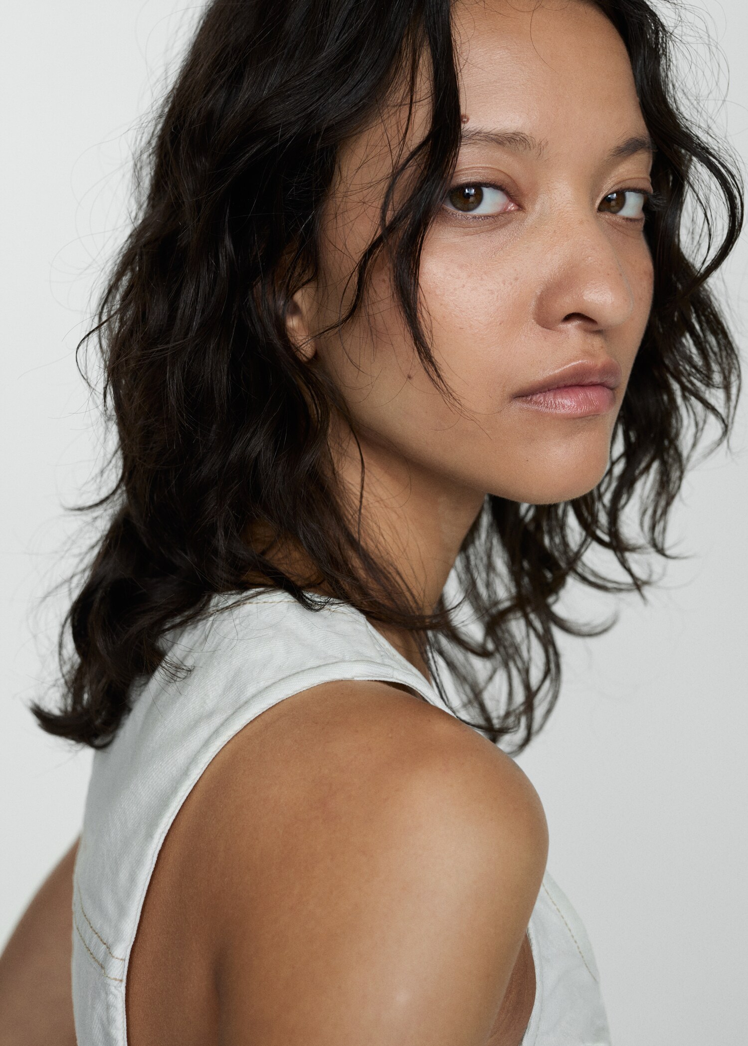 Crop-Jeansweste mit Taschen - Detail des Artikels 1