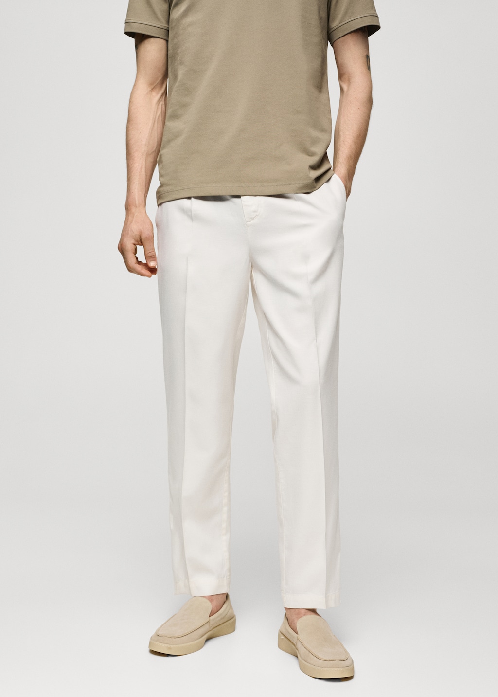 Mango Bundfaltenhose aus Lyocell mit Baumwolle