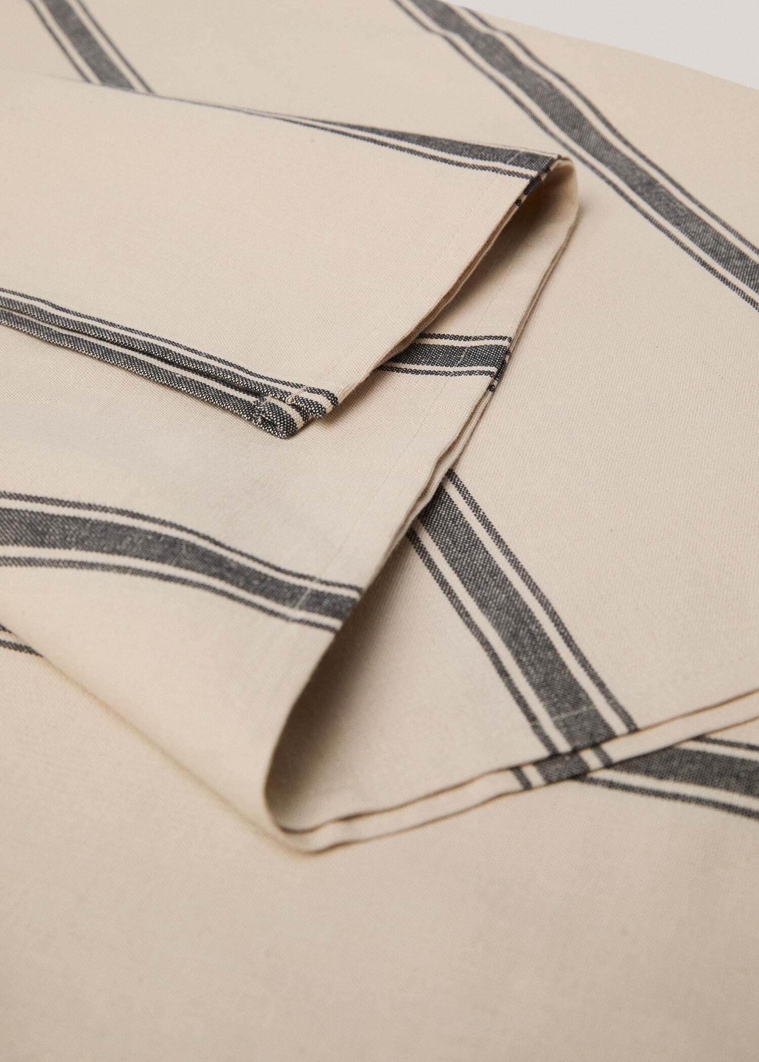 100% cotton striped tablecloth 170x250cm - Details of the article 1