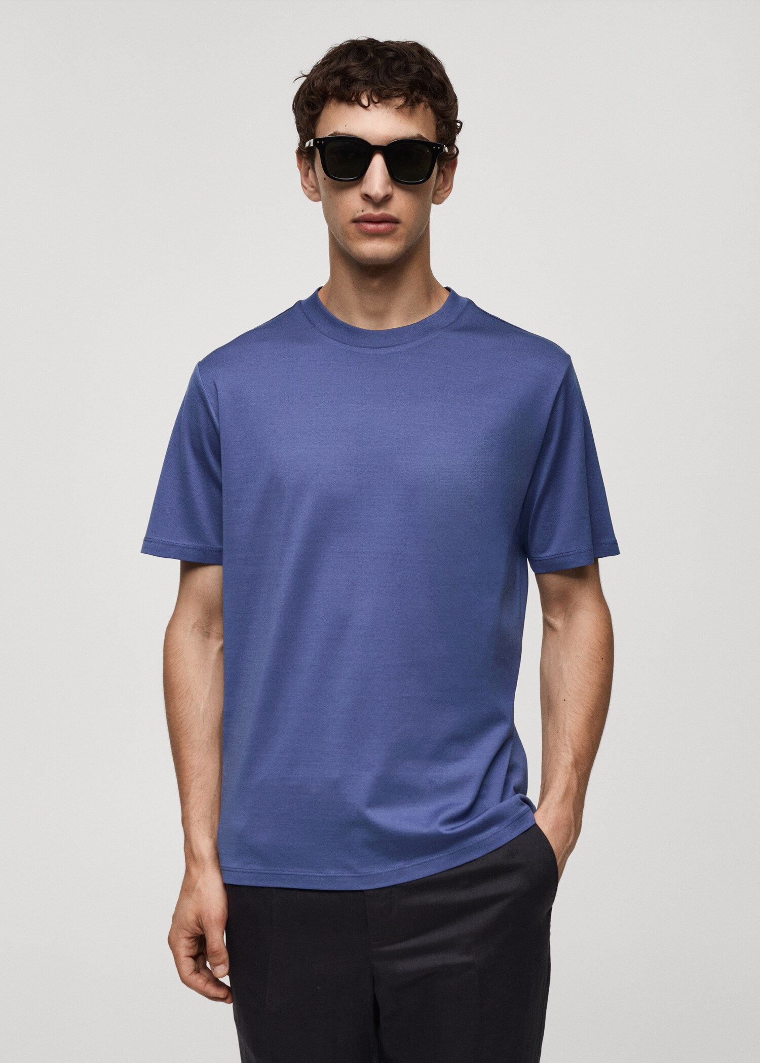Camiseta slim fit 100% algodón - Plano medio