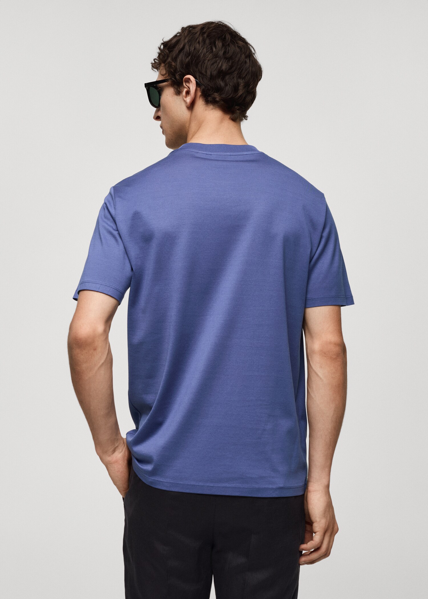 Camiseta slim fit 100% algodón - Reverso del artículo