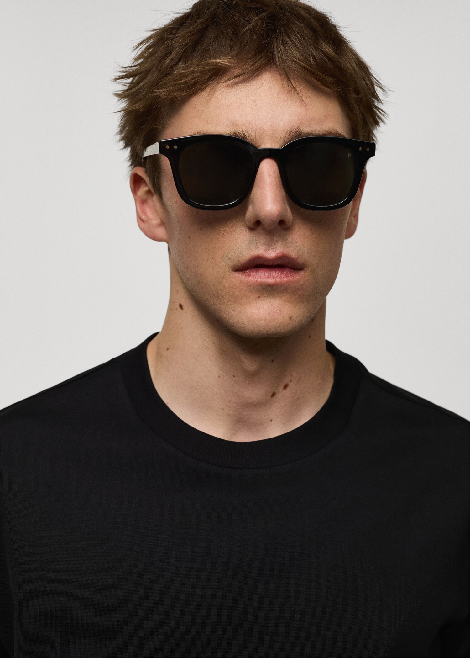 Camiseta slim fit 100% algodón - Detalle del artículo 1