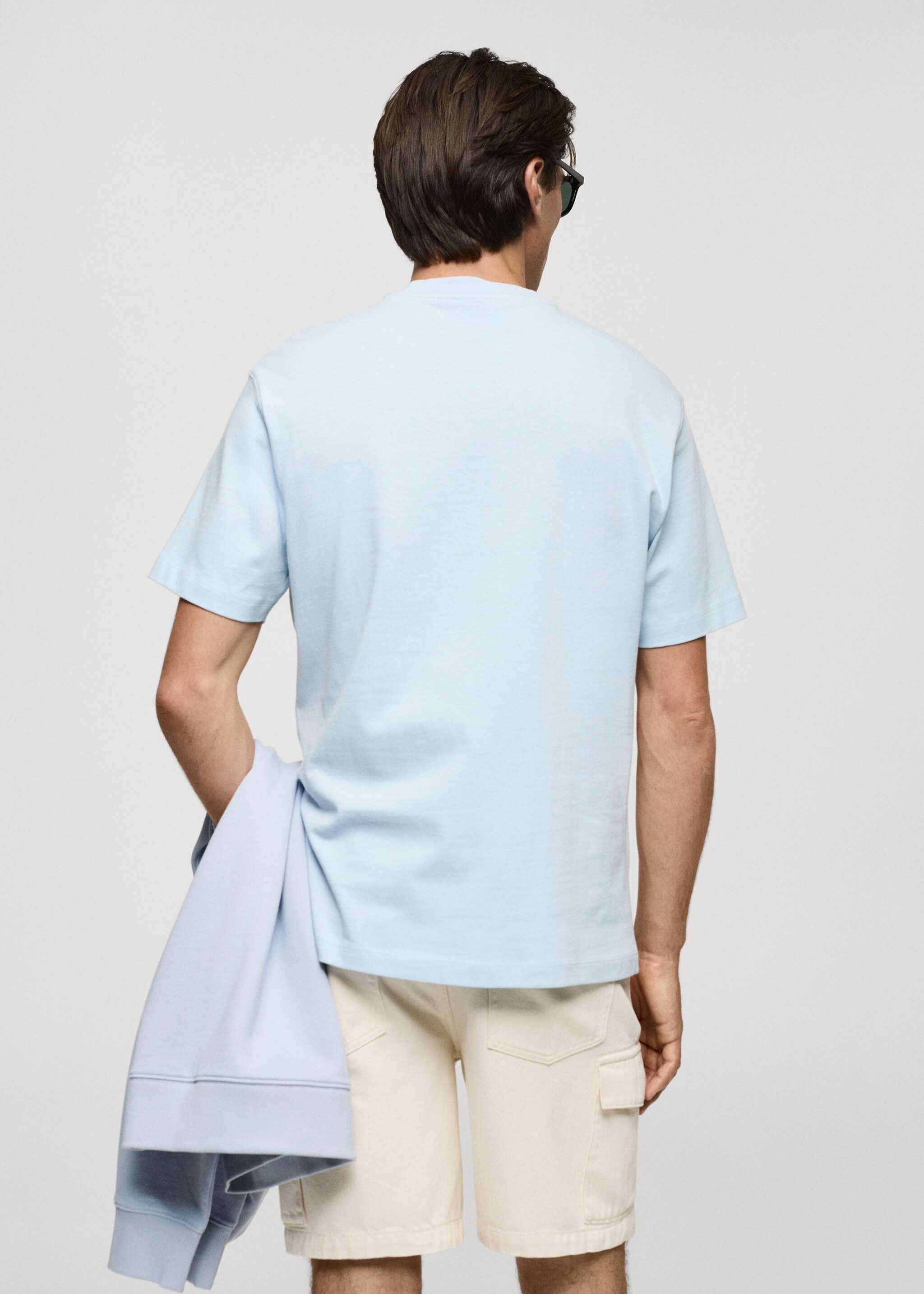 Basic 100% cotton relaxed-fit t-shirt - Reverse of the article