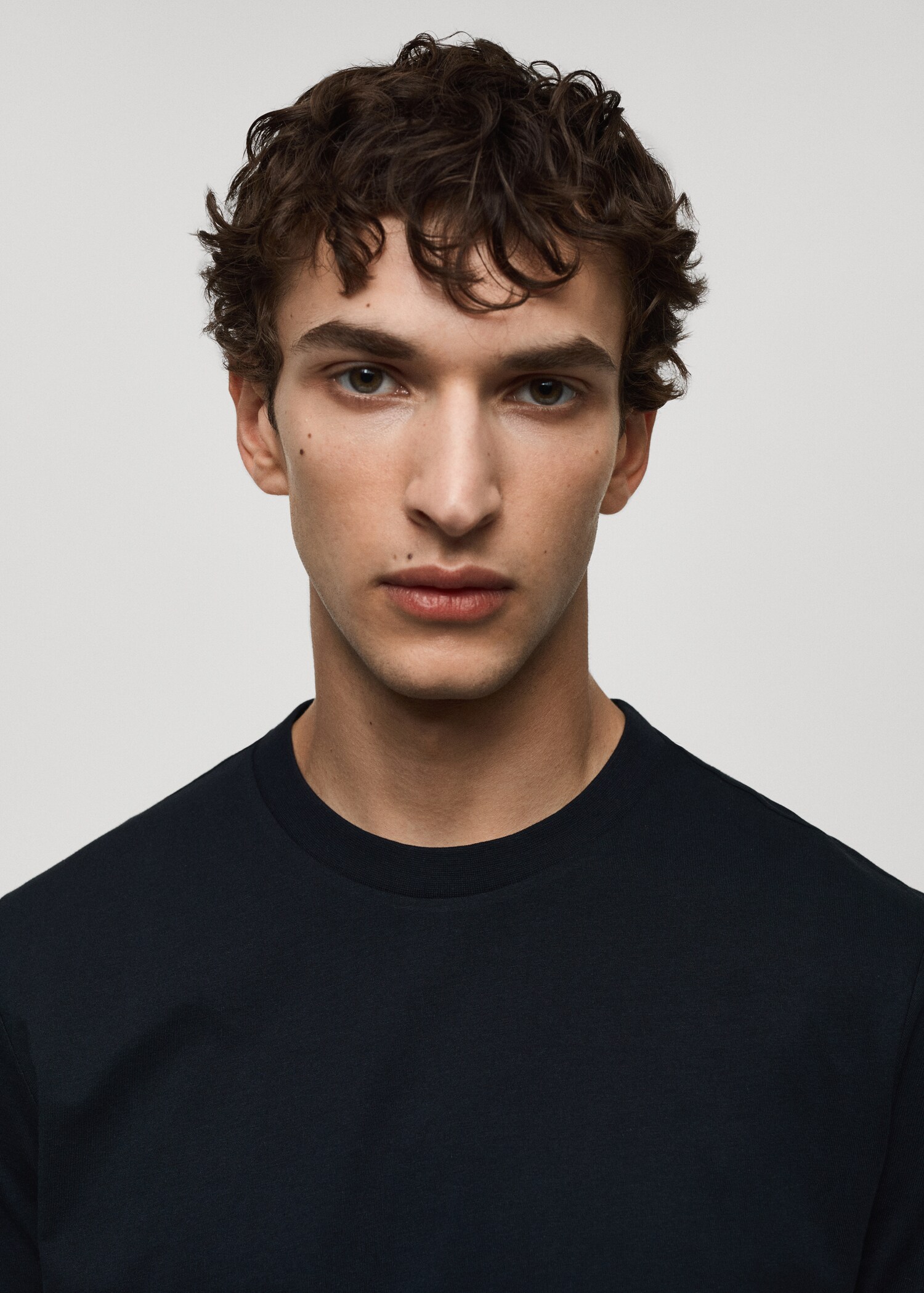 Slim-fit cotton t-shirt - Details of the article 1