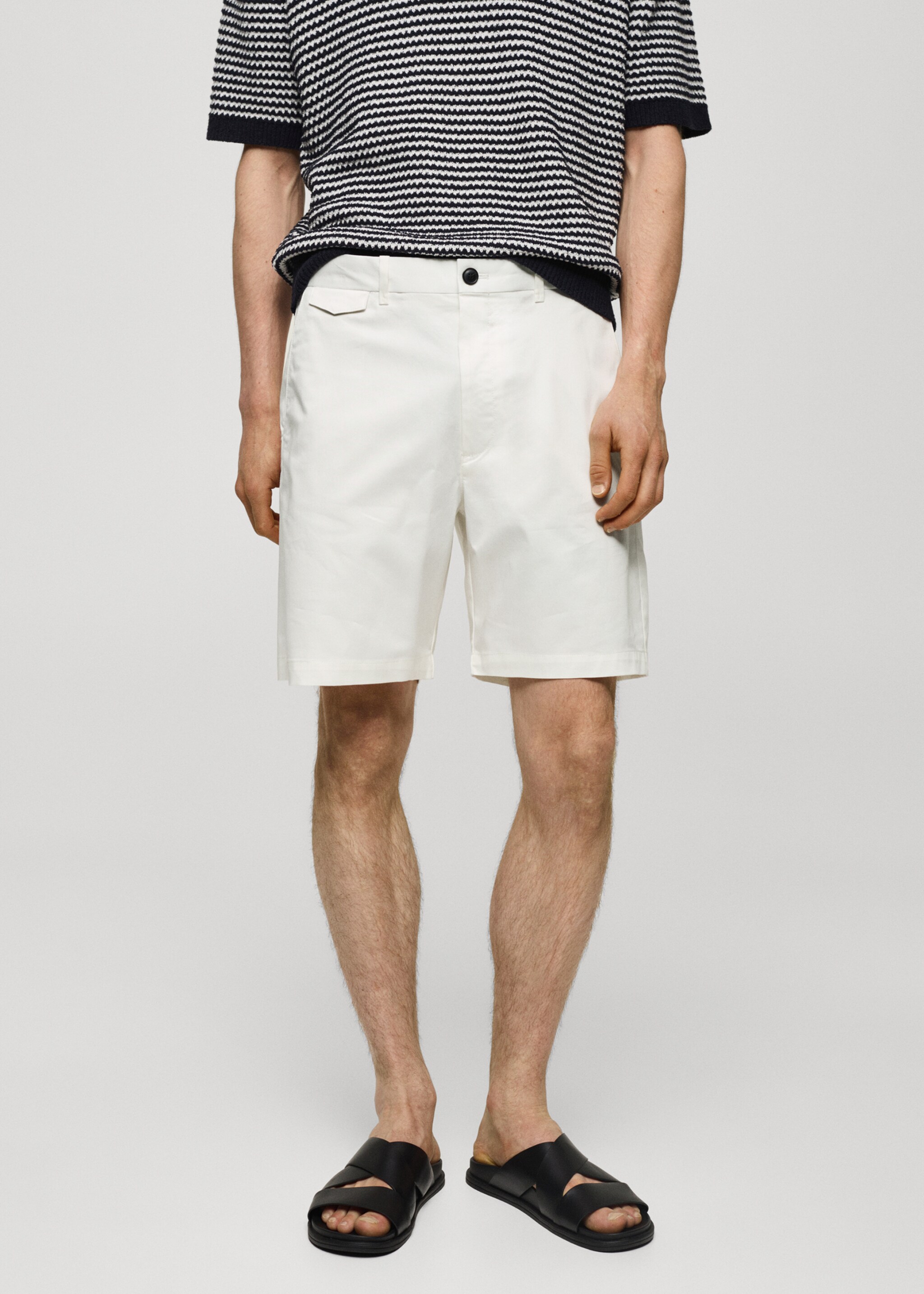 Bermudas slim fit algodón - Plano medio