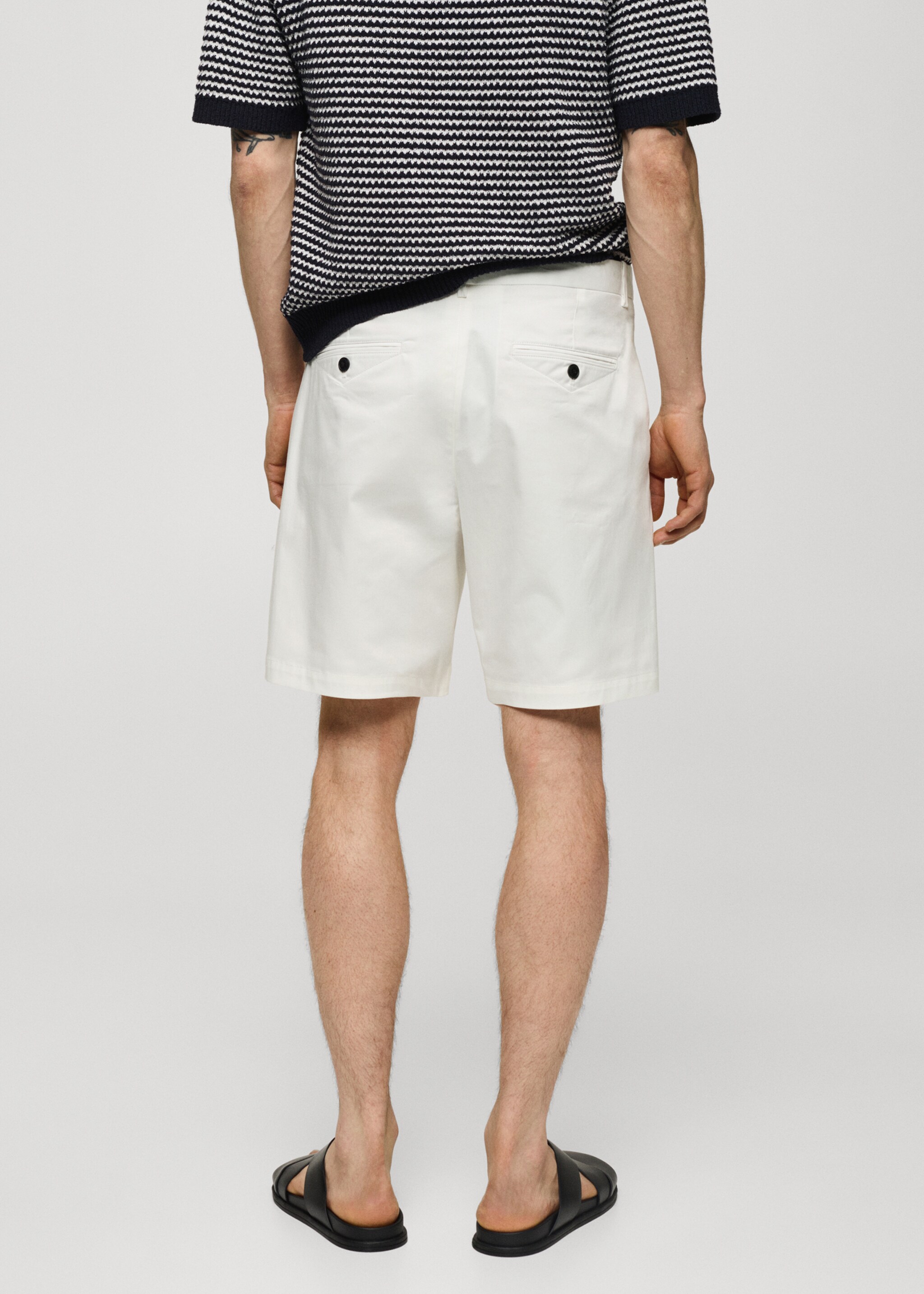 Bermudas slim fit algodón - Reverso del artículo