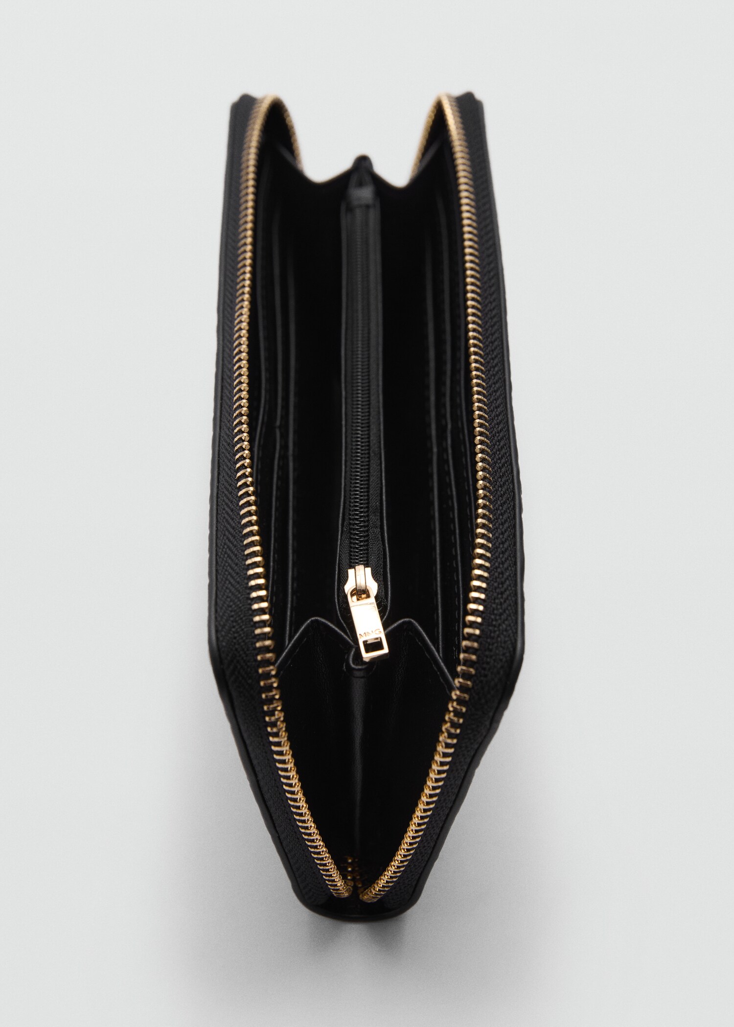 Crocodile-effect wallet - Woman | MANGO USA