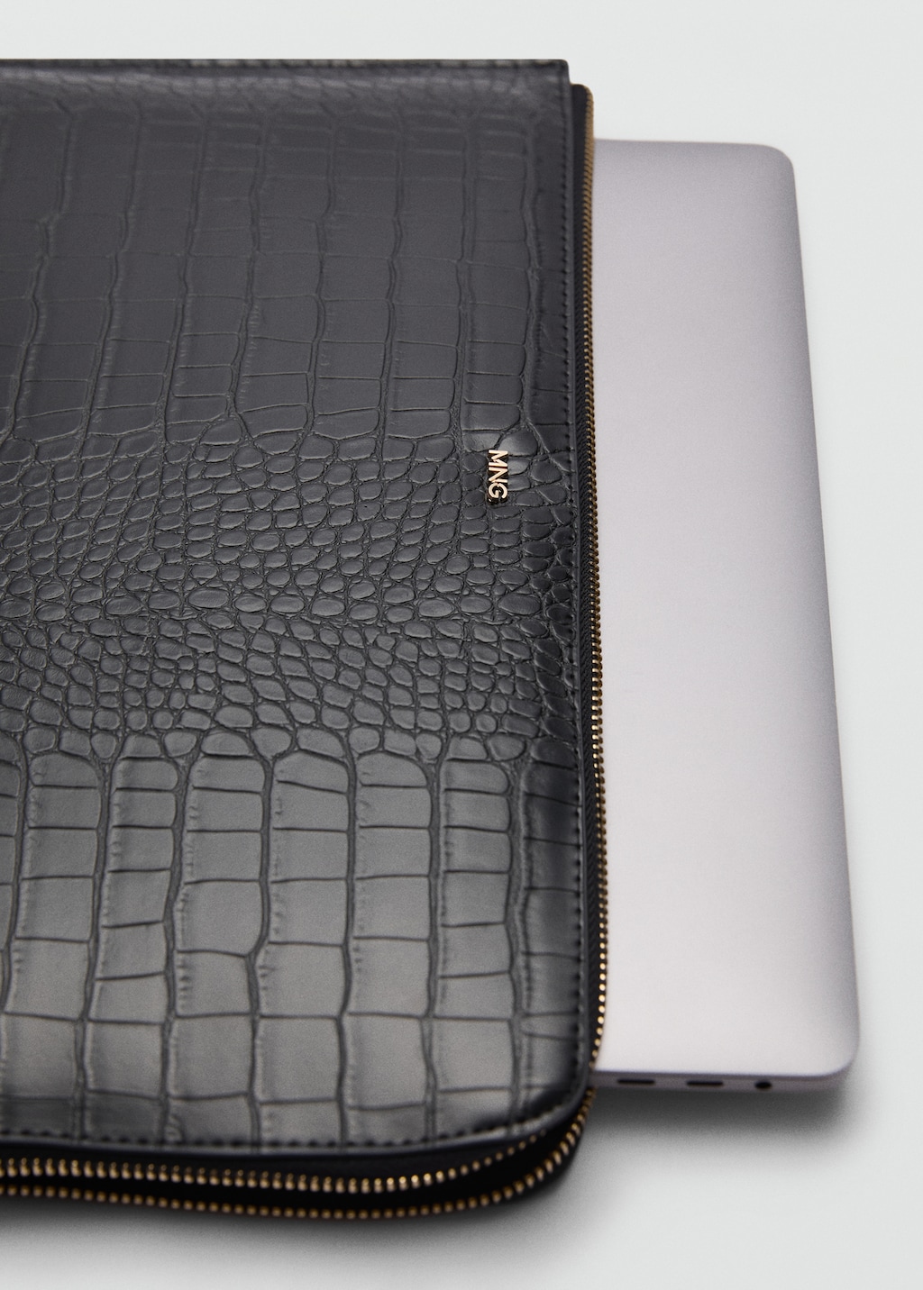 MANGO Crocodile effect laptop case Black One size Woman