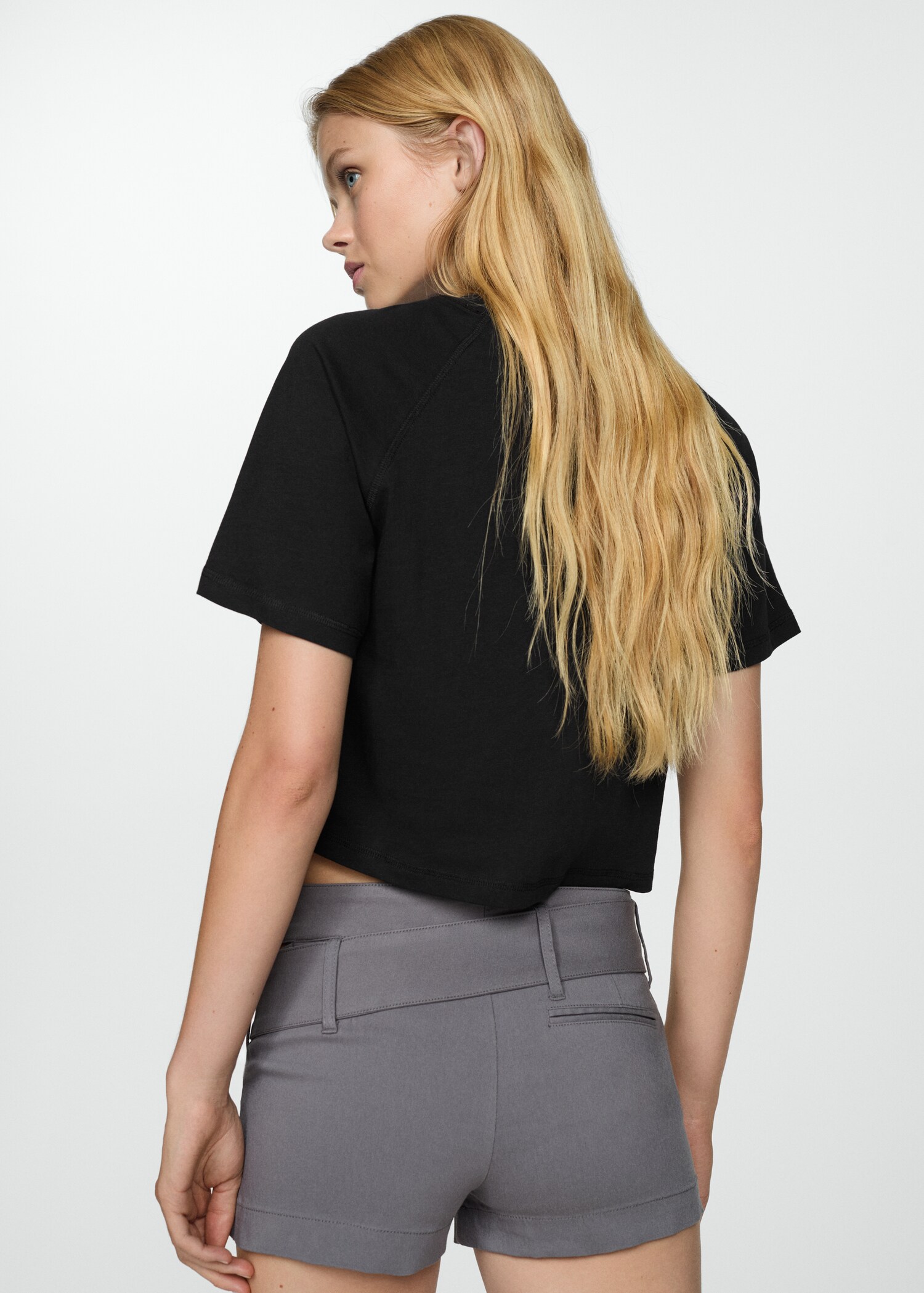 Cotton T-shirt with seams - Reverse of the article