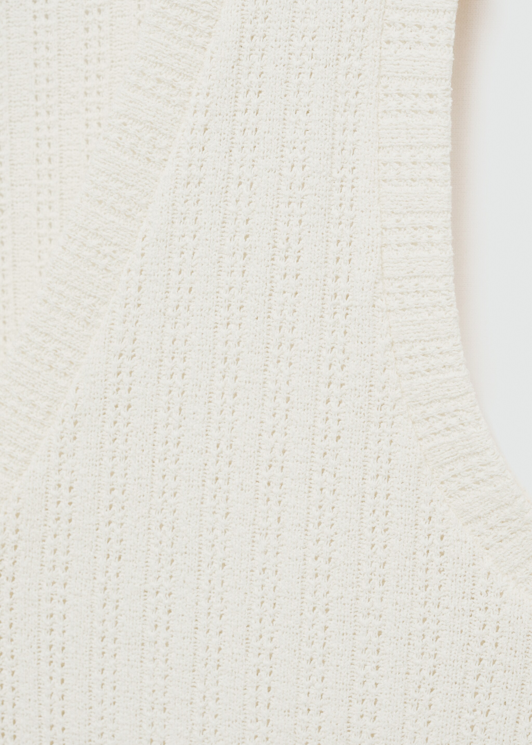 Crochet waistcoat with buttons - Details of the article 0