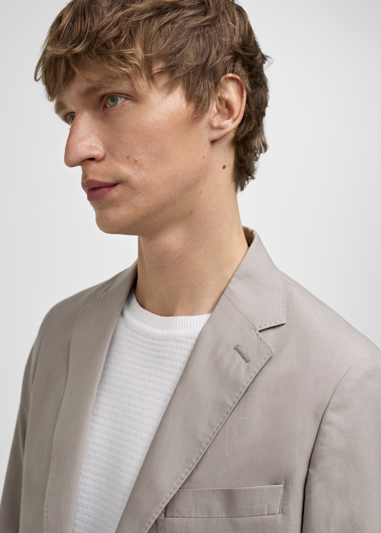 Slim-fit linen-blend suit jacket - Details of the article 1