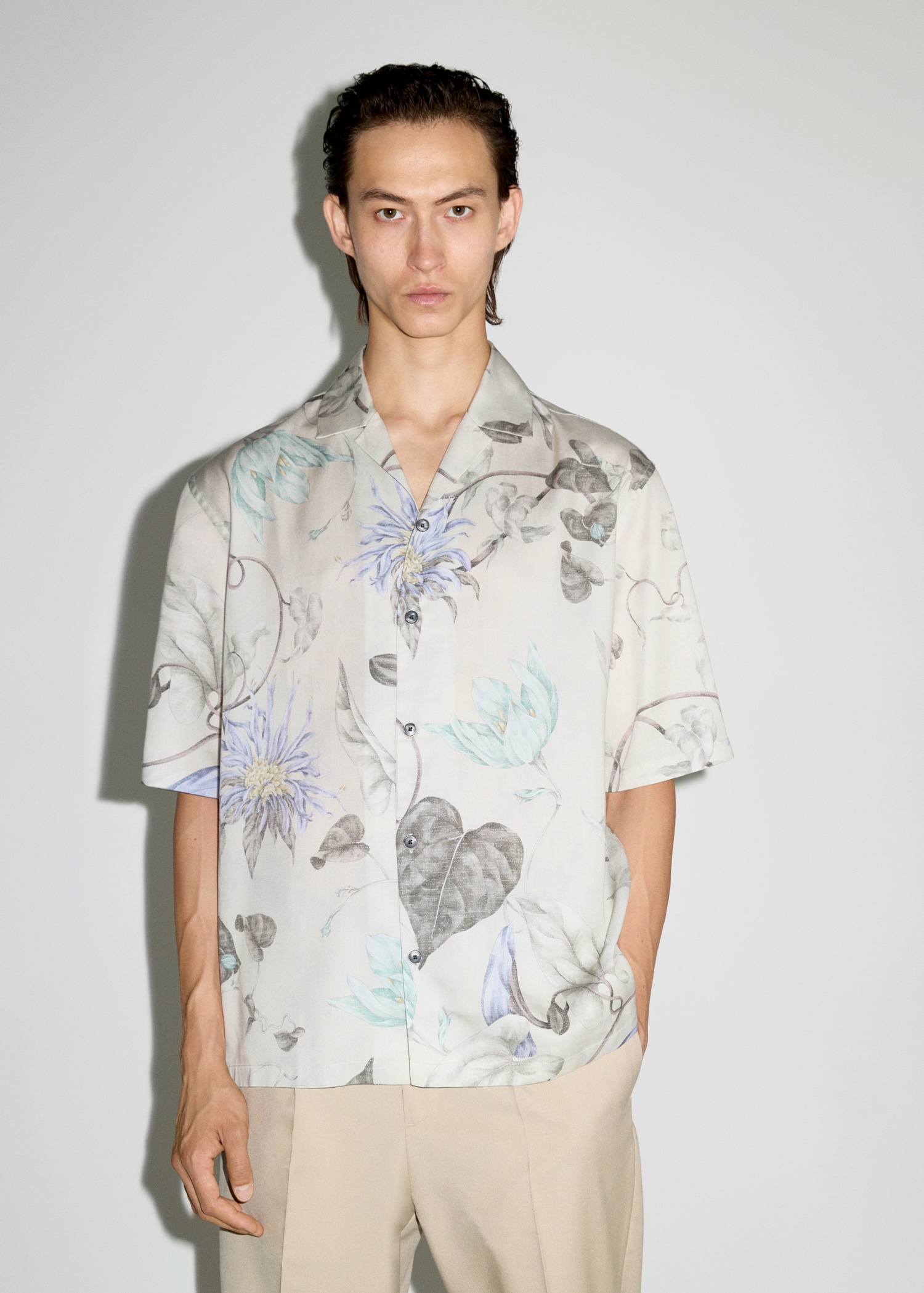 Camisa fluida estampat floral - Detall de l'article 3