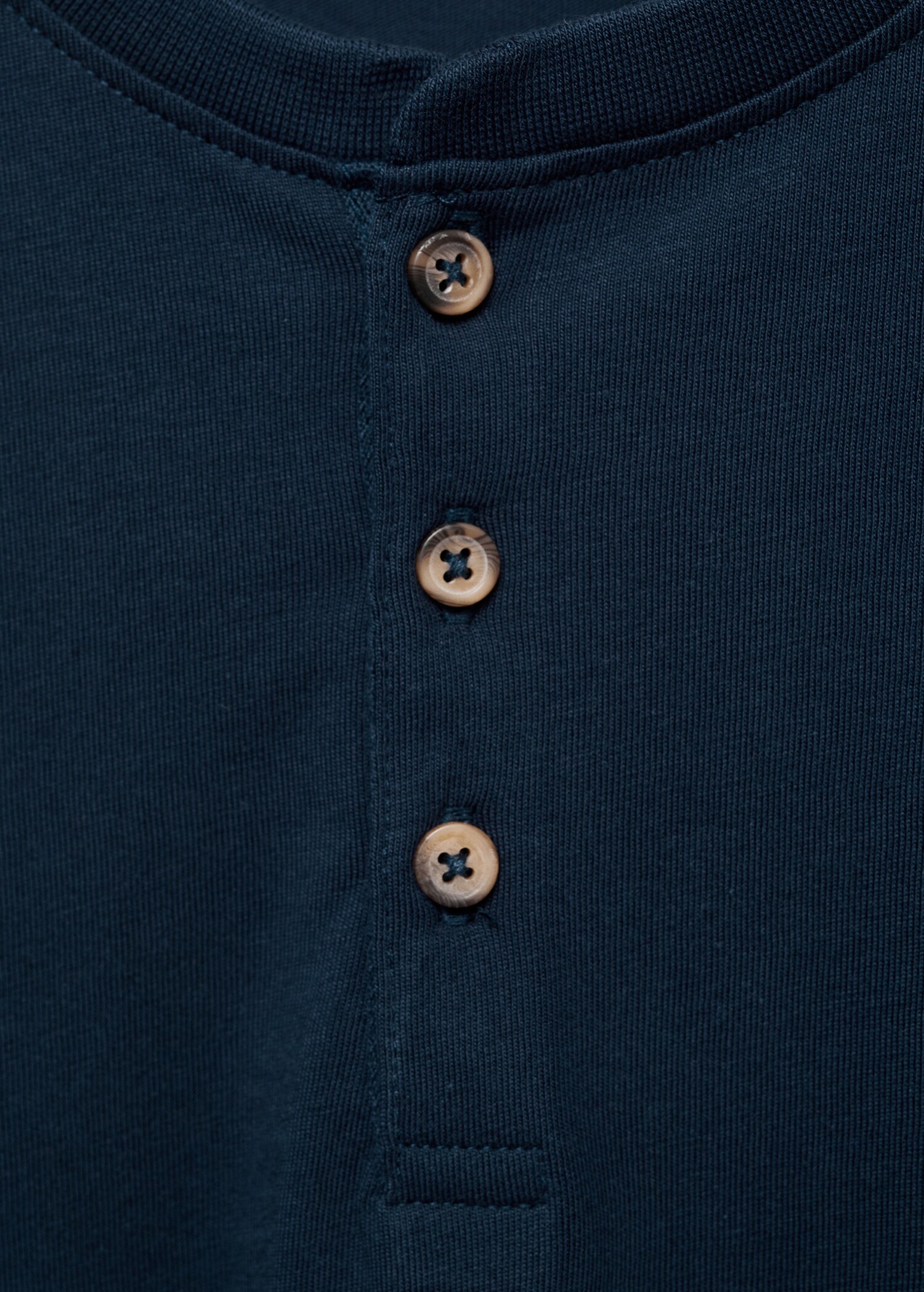 Long sleeve cotton t-shirt - Details of the article 8