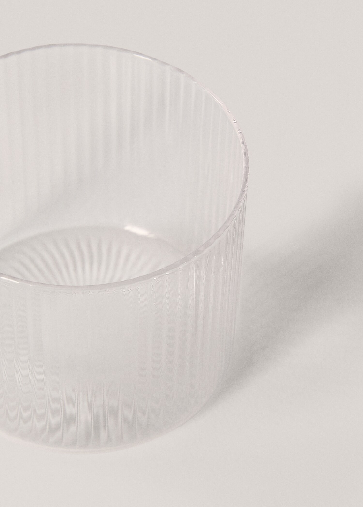 Striped glass tumbler - Details of the article 1