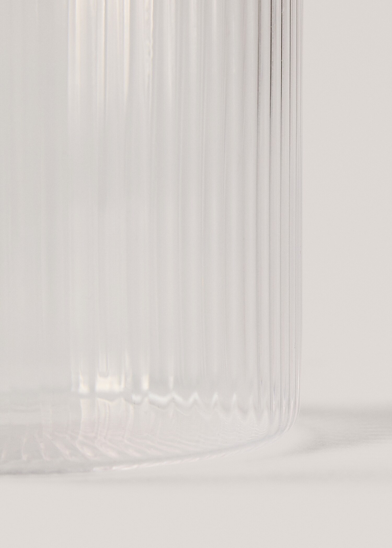 Striped glass tumbler - Details of the article 2