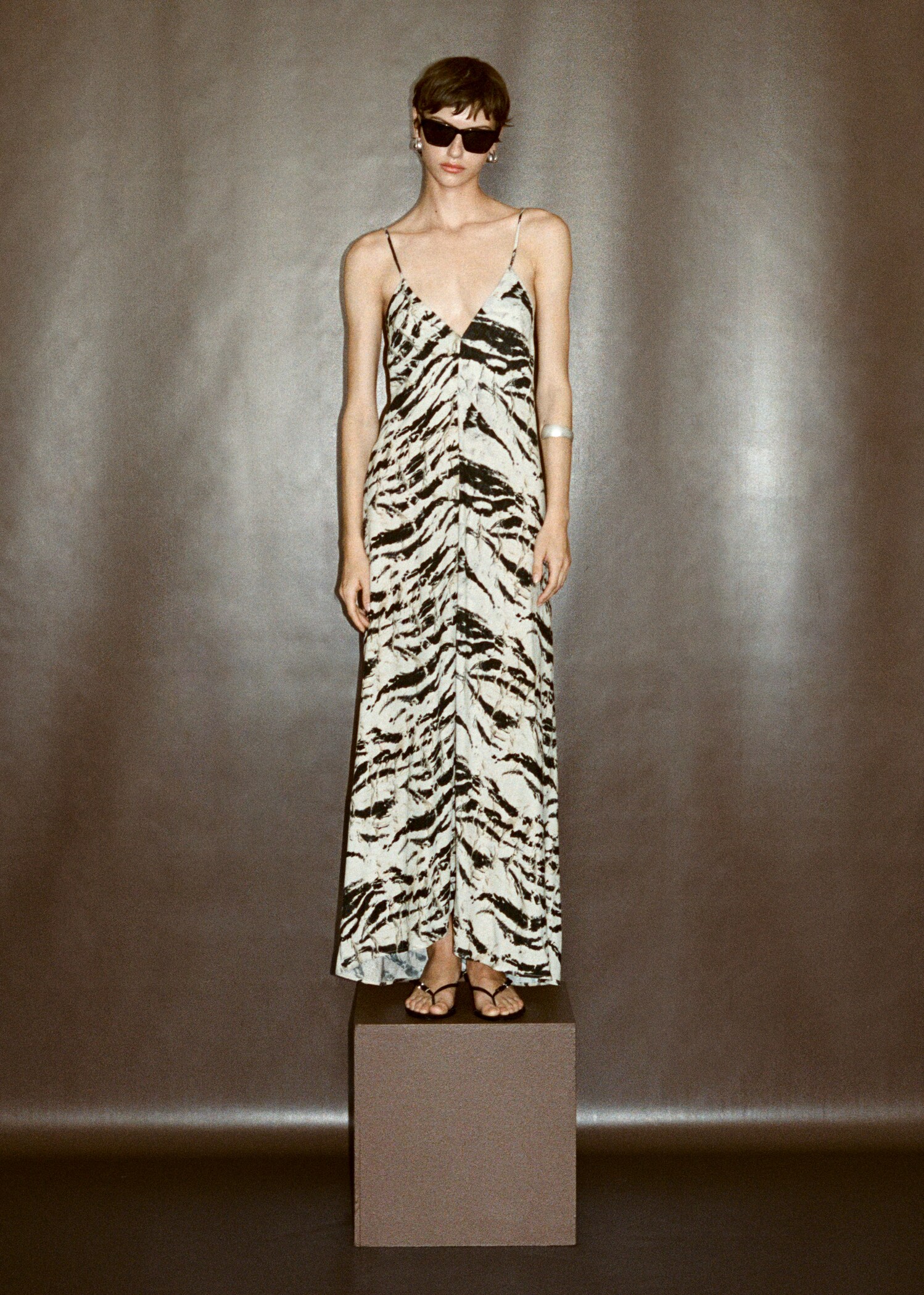 Vestido largo animal print - Detalle del artículo 9