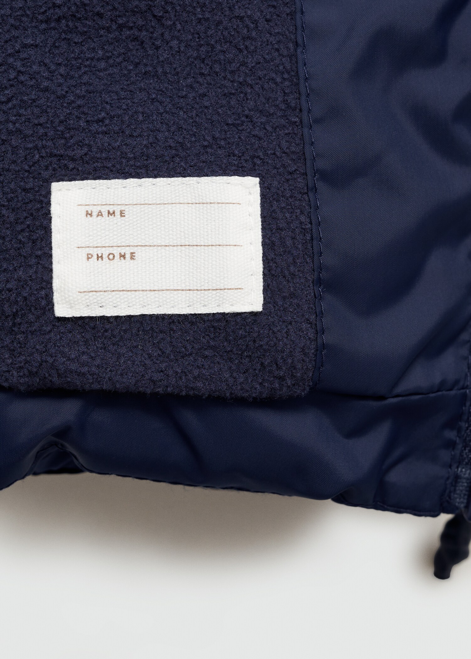 Hood quilted coat - Details of the article 0