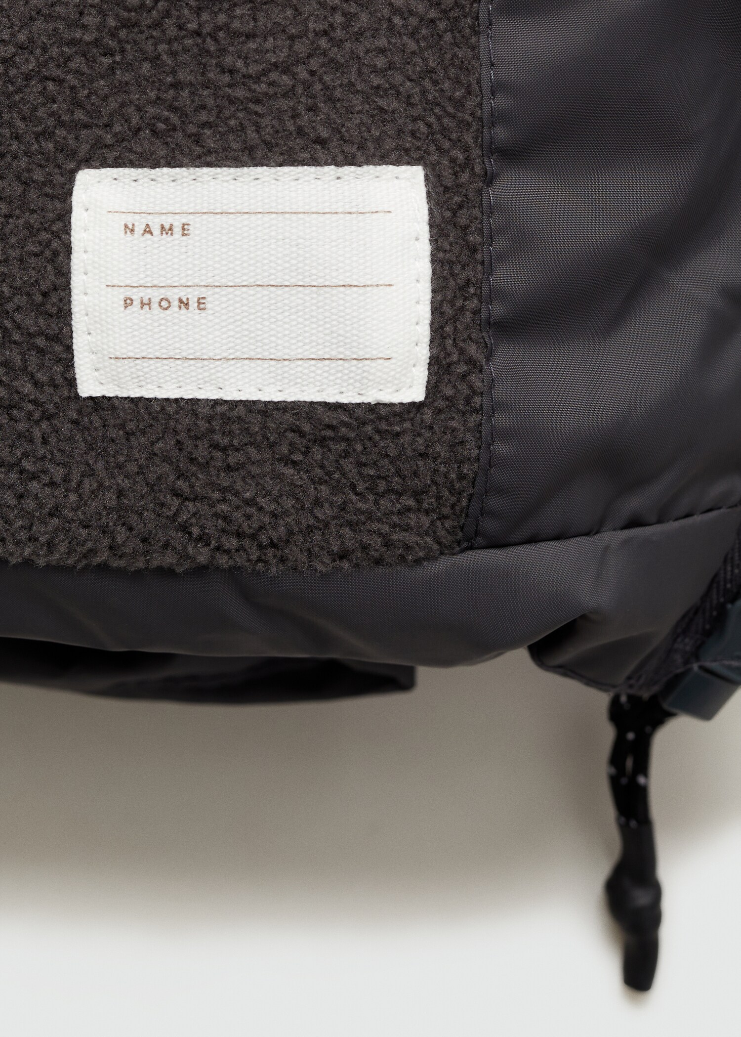 Hood quilted coat - Details of the article 0