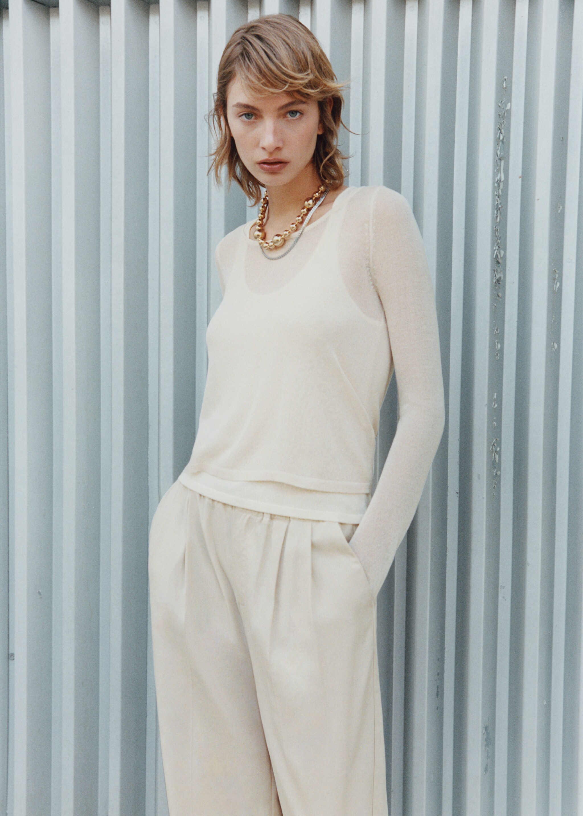 Contrasting knit sweater - Details of the article 7