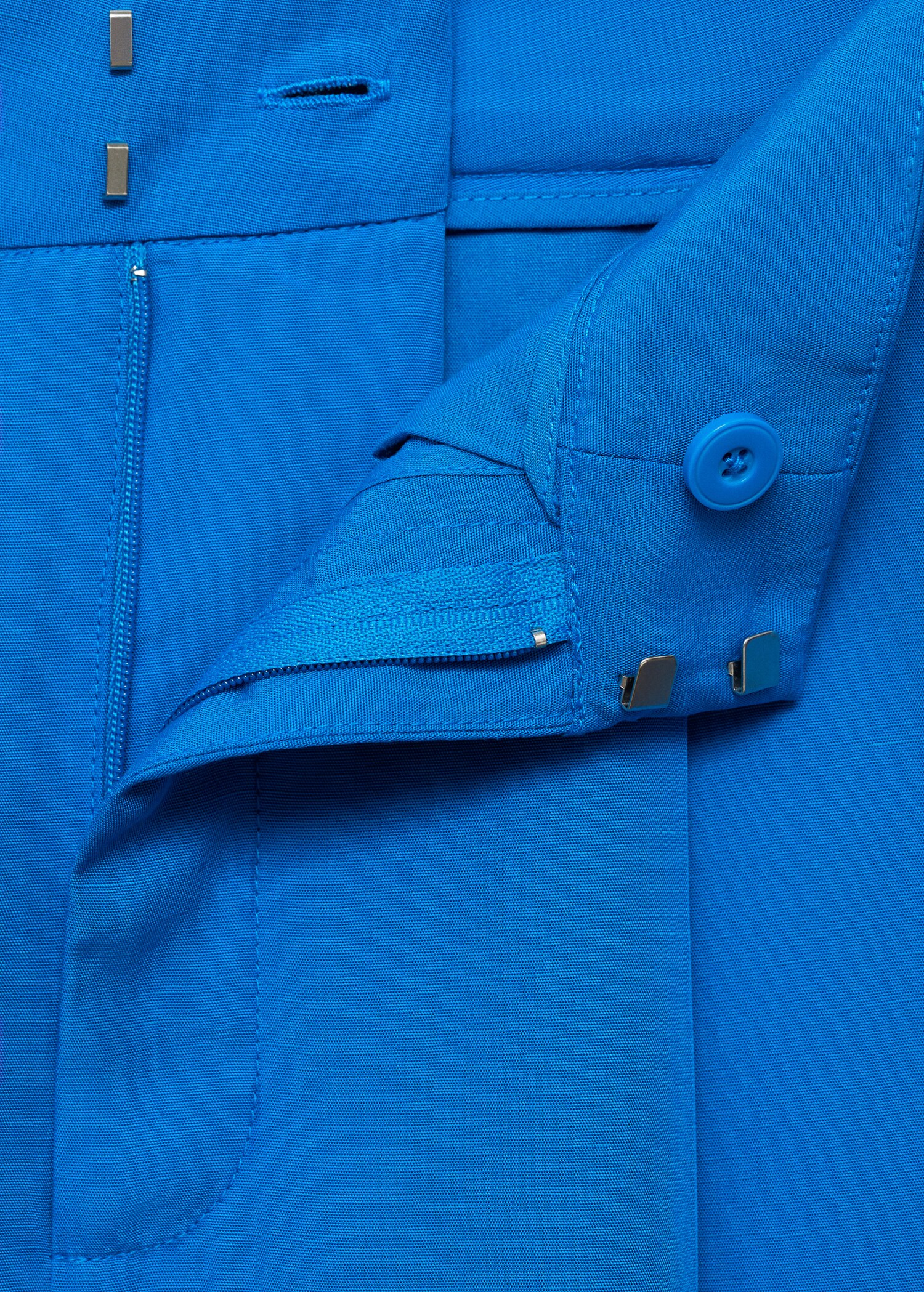 Lyocell pleated bermuda shorts - Details of the article 8