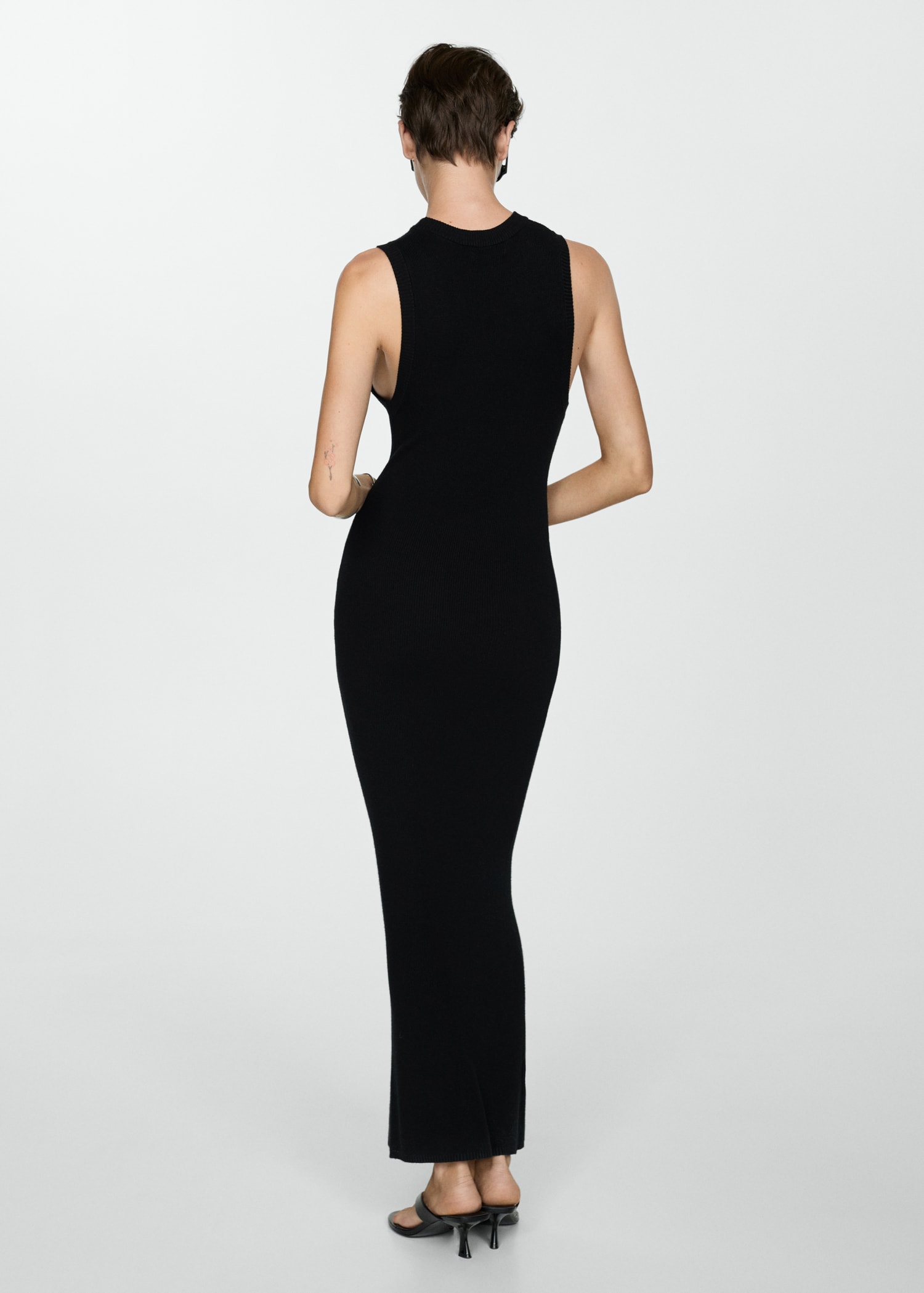 Knit long dress - Reverse of the article