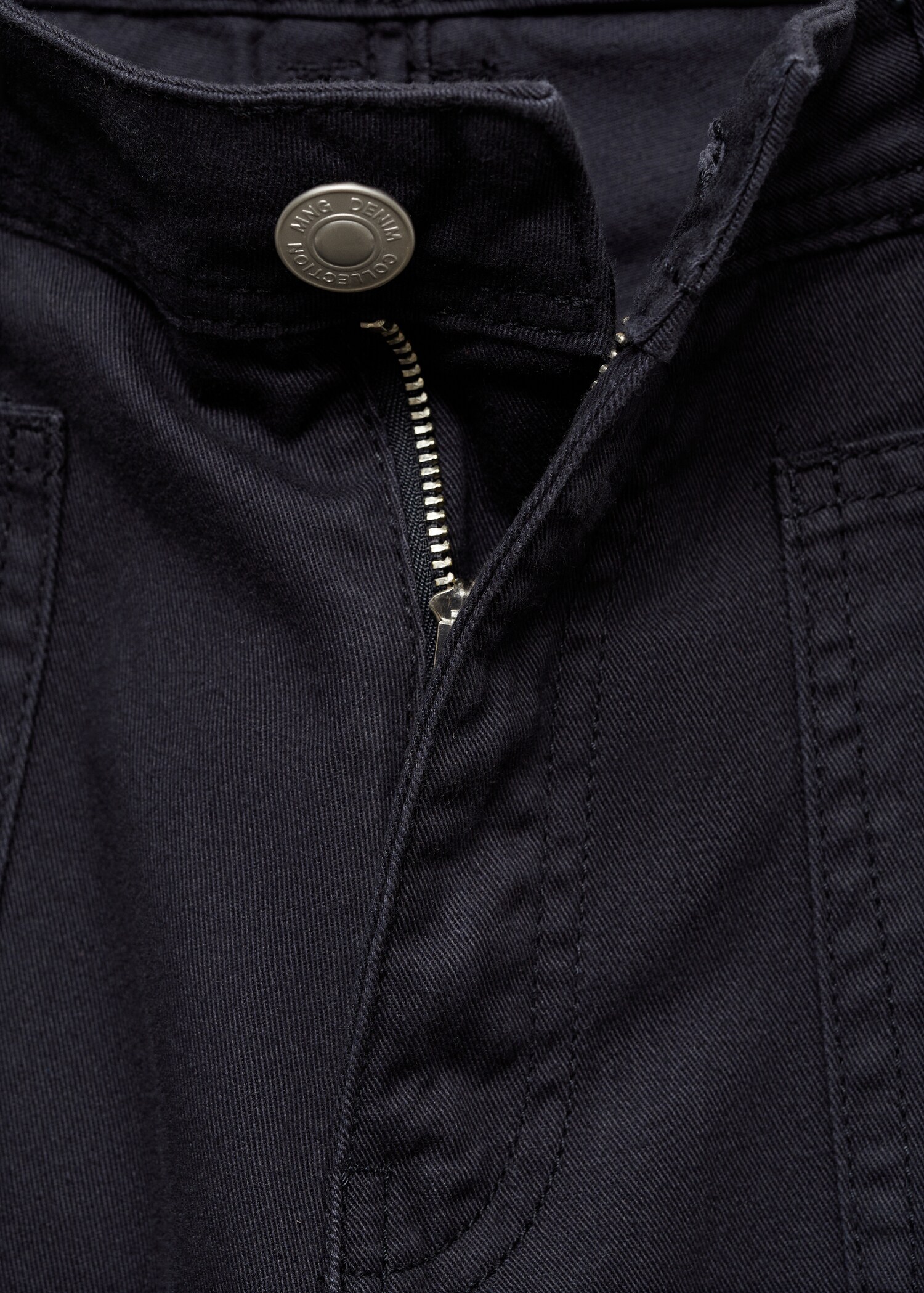 Pockets straight trousers - Details of the article 8