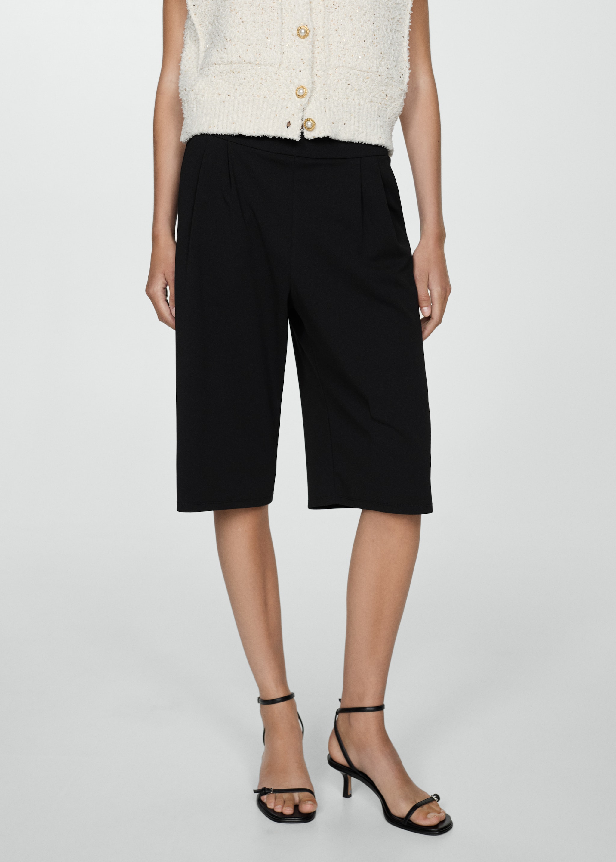 Midi Shorts in Mango Midi Shorts in Mango
