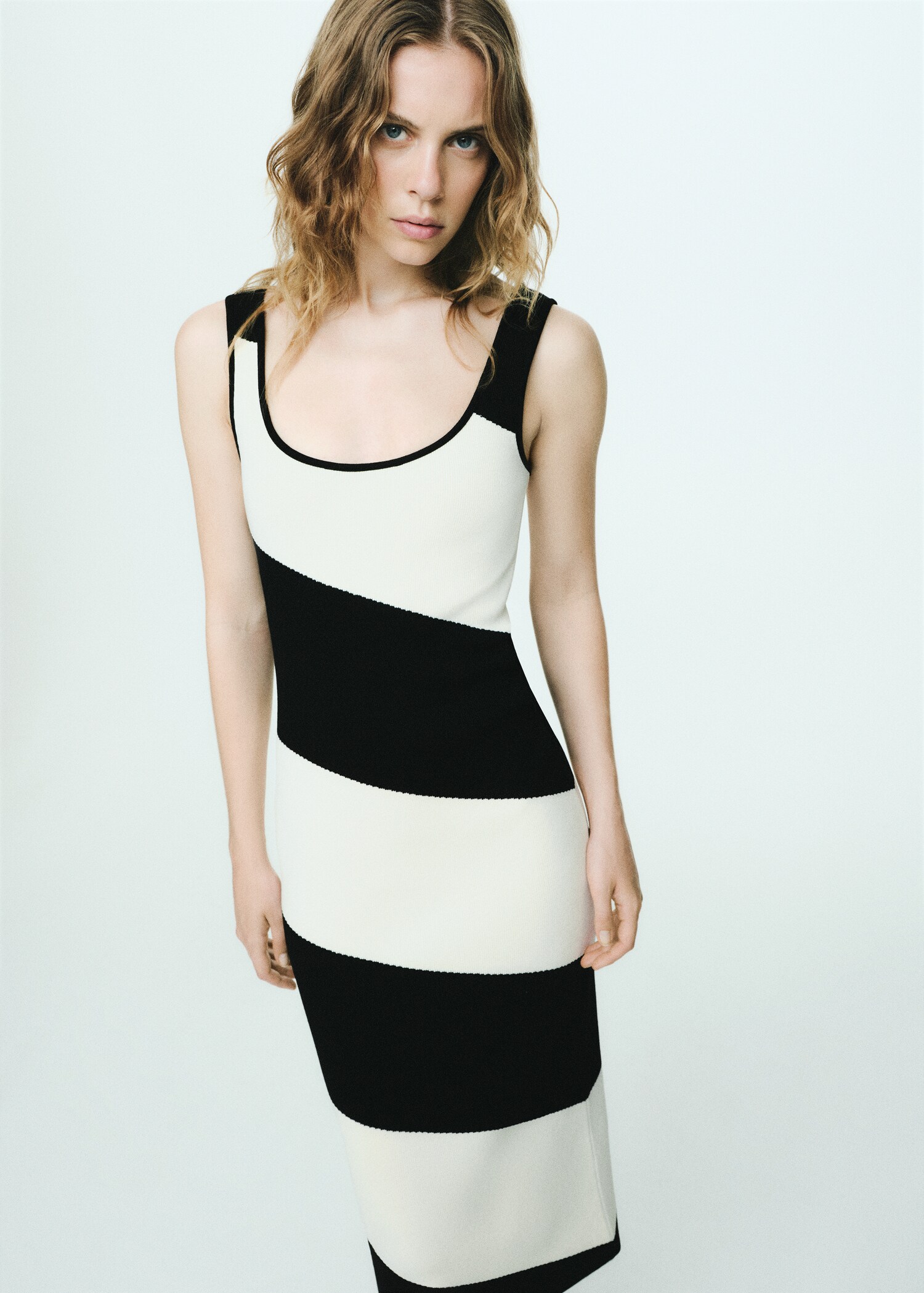 Striped knitted midi-dress - Деталь изделия 6