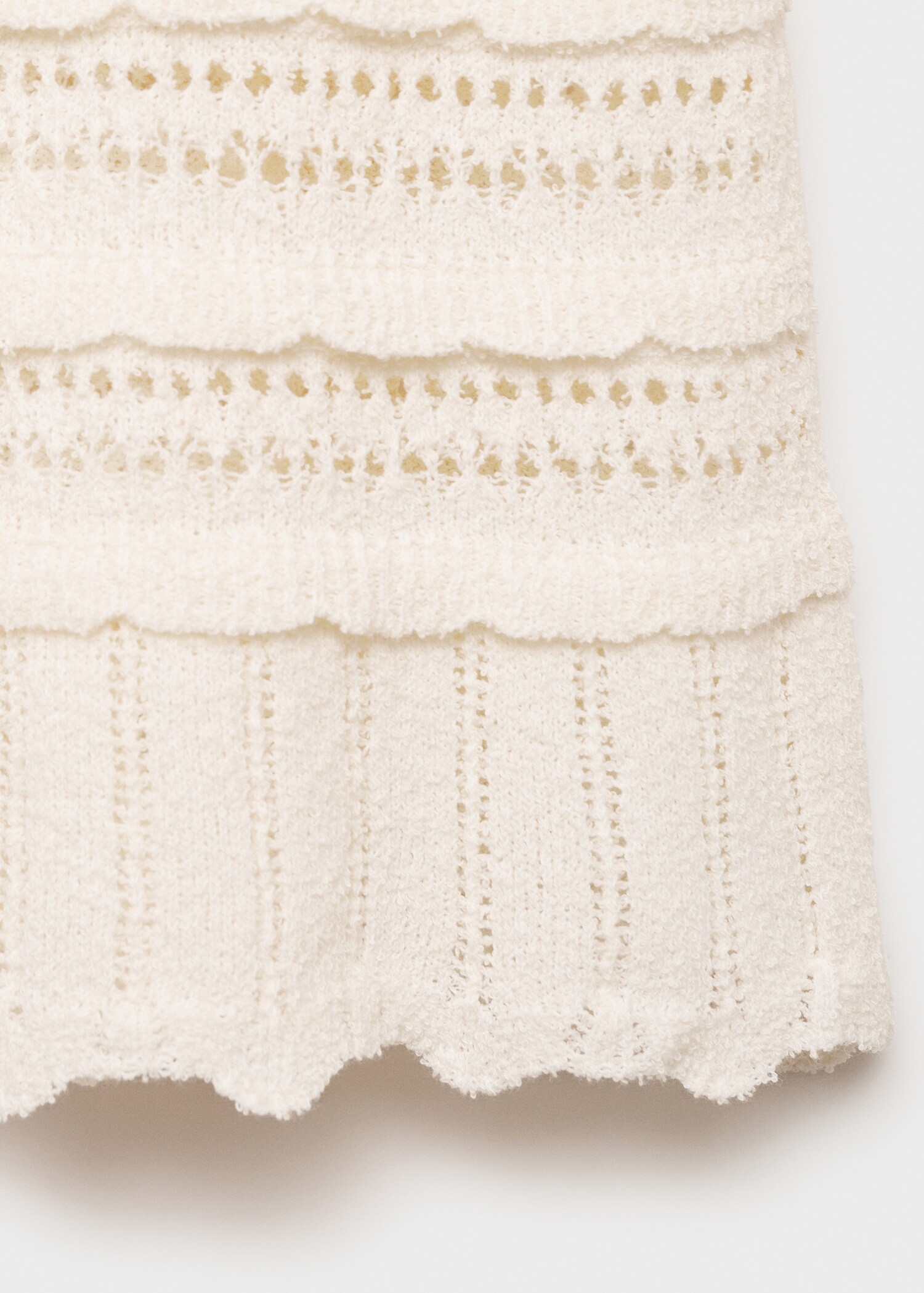 Short-sleeved sweater with openwork details - Details of the article 8