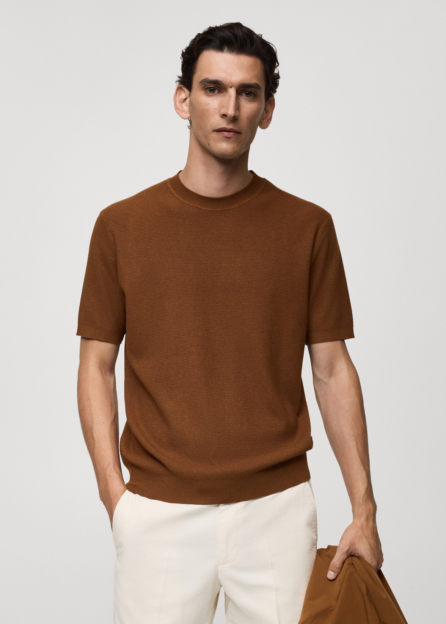 Structured knitted t-shirt - Medium plane