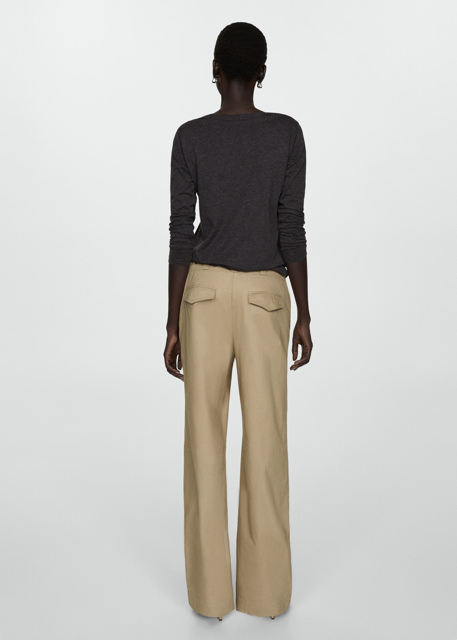 Long-sleeved boat-neck t-shirt - Reverse of the article