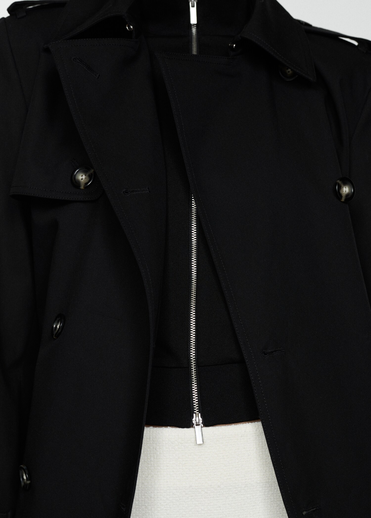 Double-breasted cotton trench coat - Details of the article 6